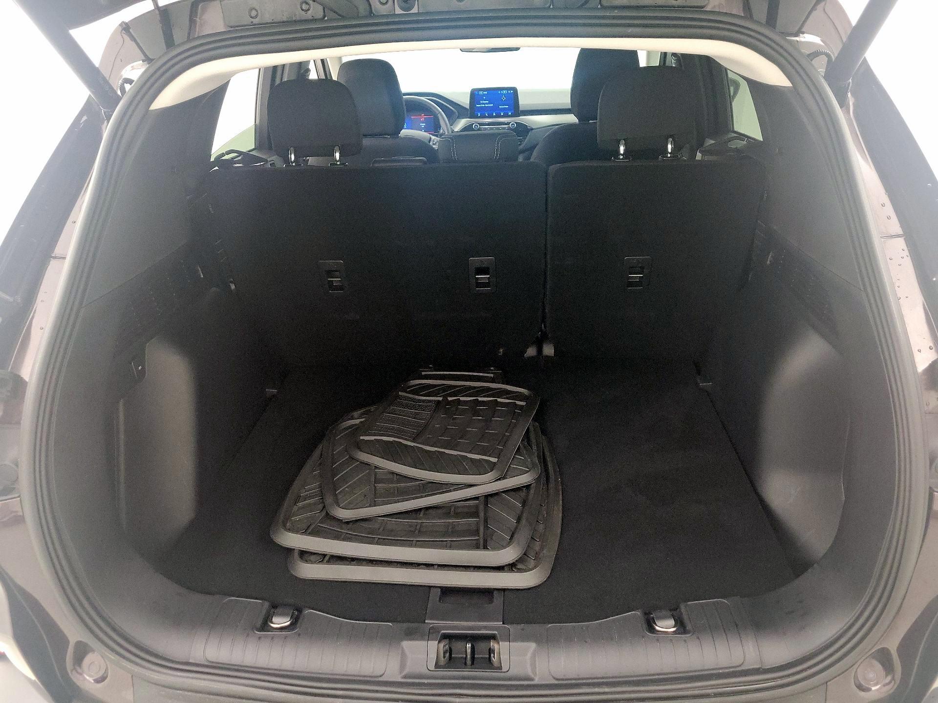 Thumbnail: 2023 Ford Escape - 20