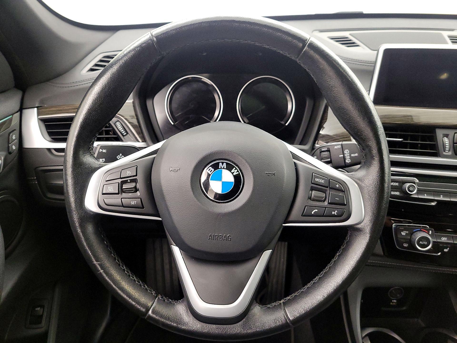 Thumbnail: 2021 BMW X1 - 10