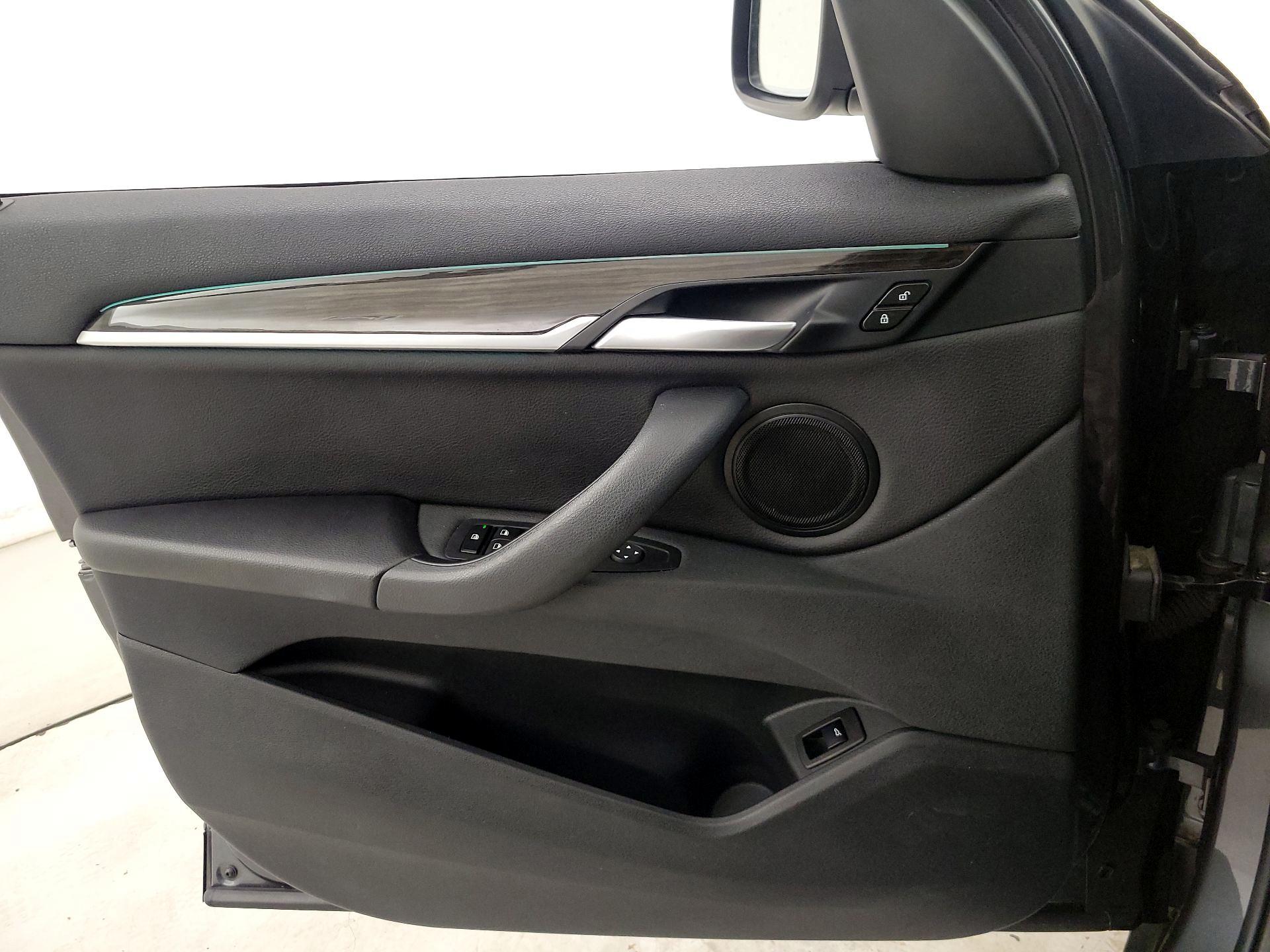 Thumbnail: 2021 BMW X1 - 12