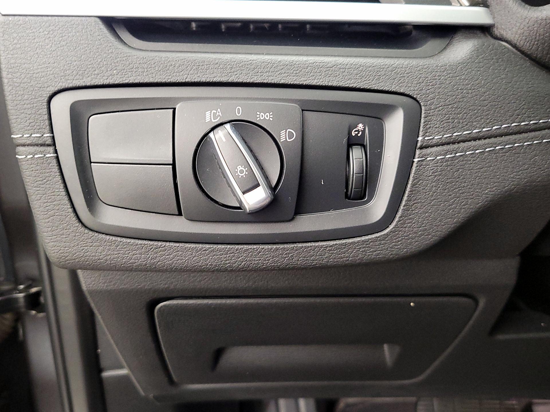 Thumbnail: 2021 BMW X1 - 13