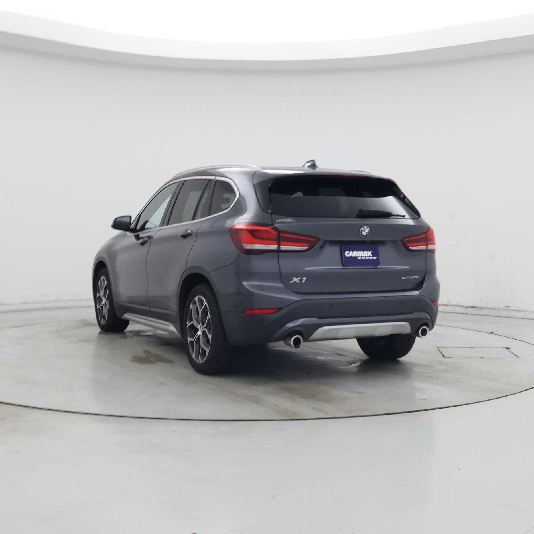 Thumbnail: 2021 BMW X1 - 2