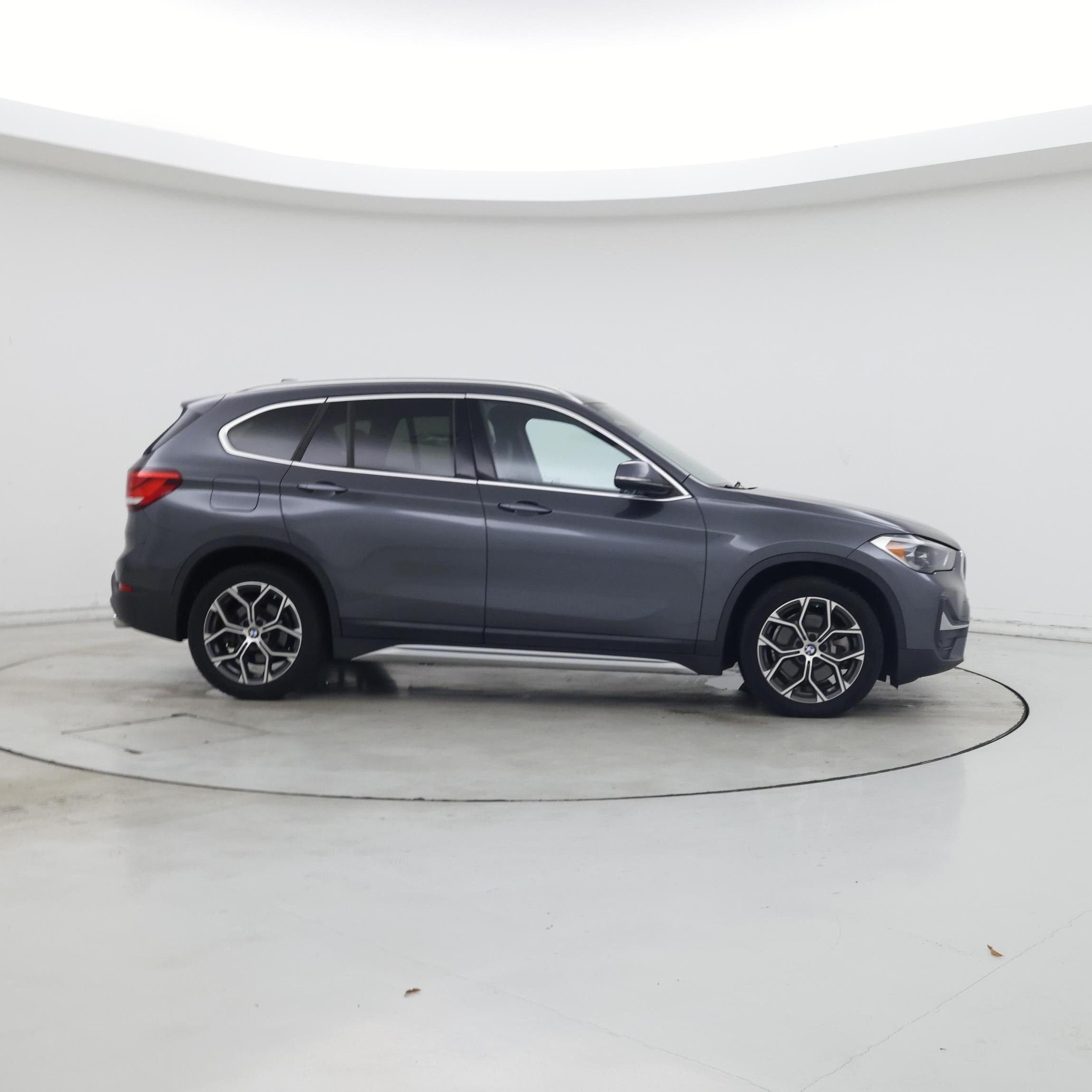 Thumbnail: 2021 BMW X1 - 7