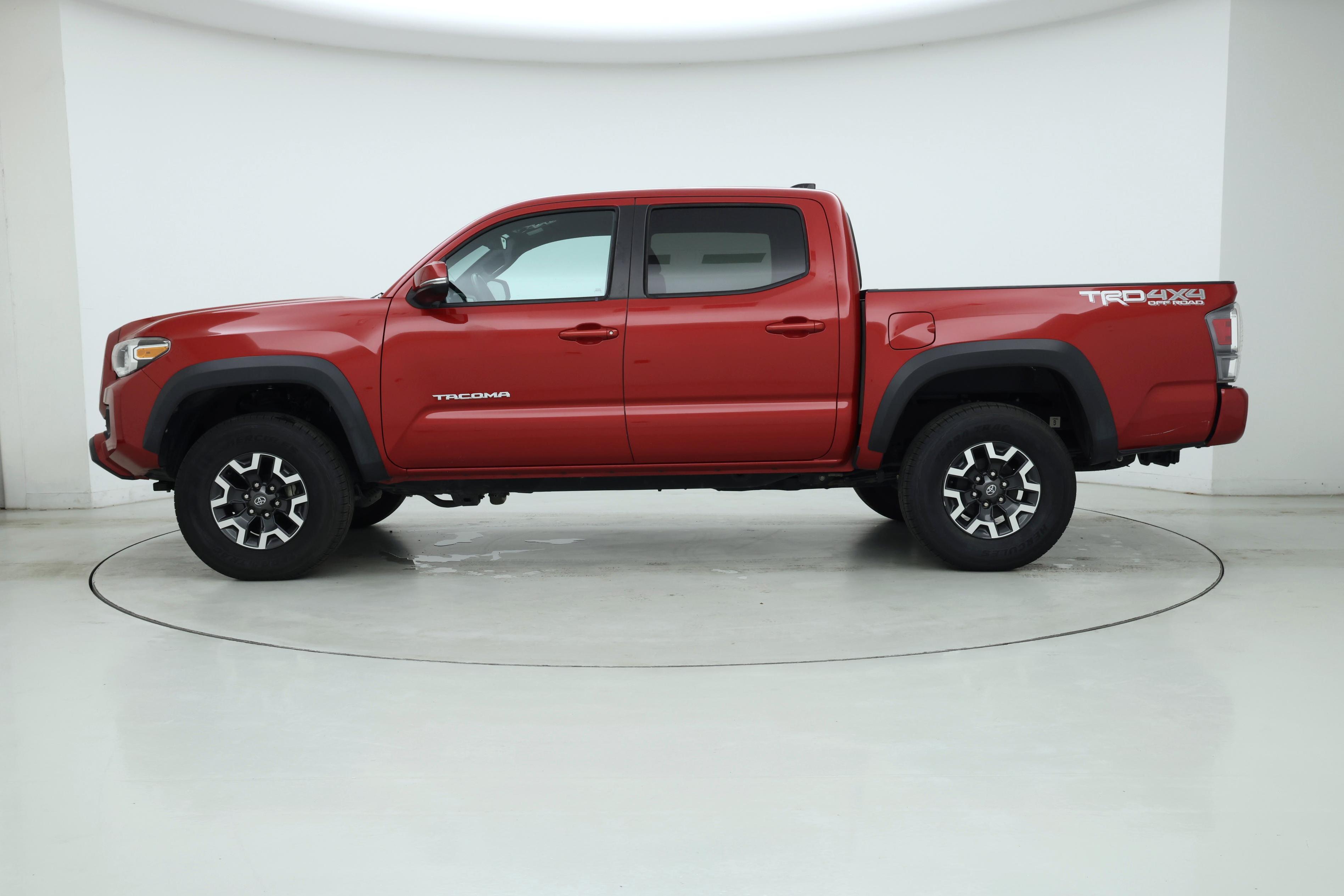 Thumbnail: 2021 Toyota Tacoma - 3