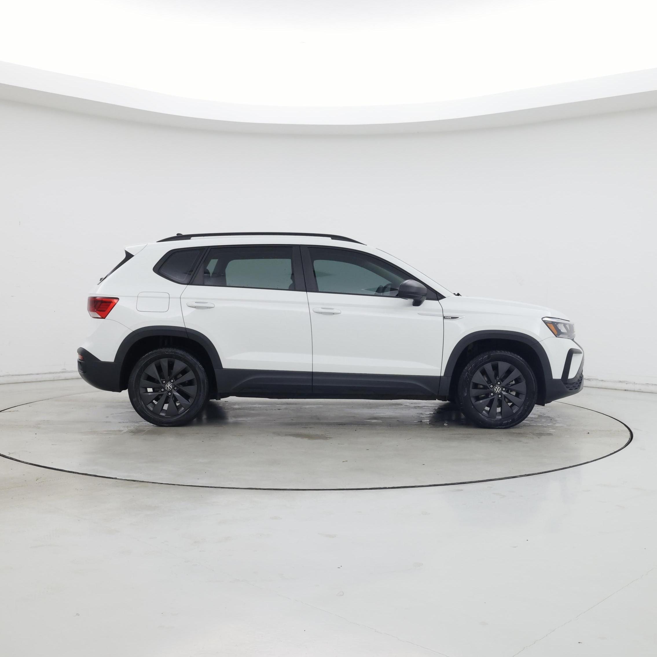 Thumbnail: 2022 Volkswagen Taos - 7
