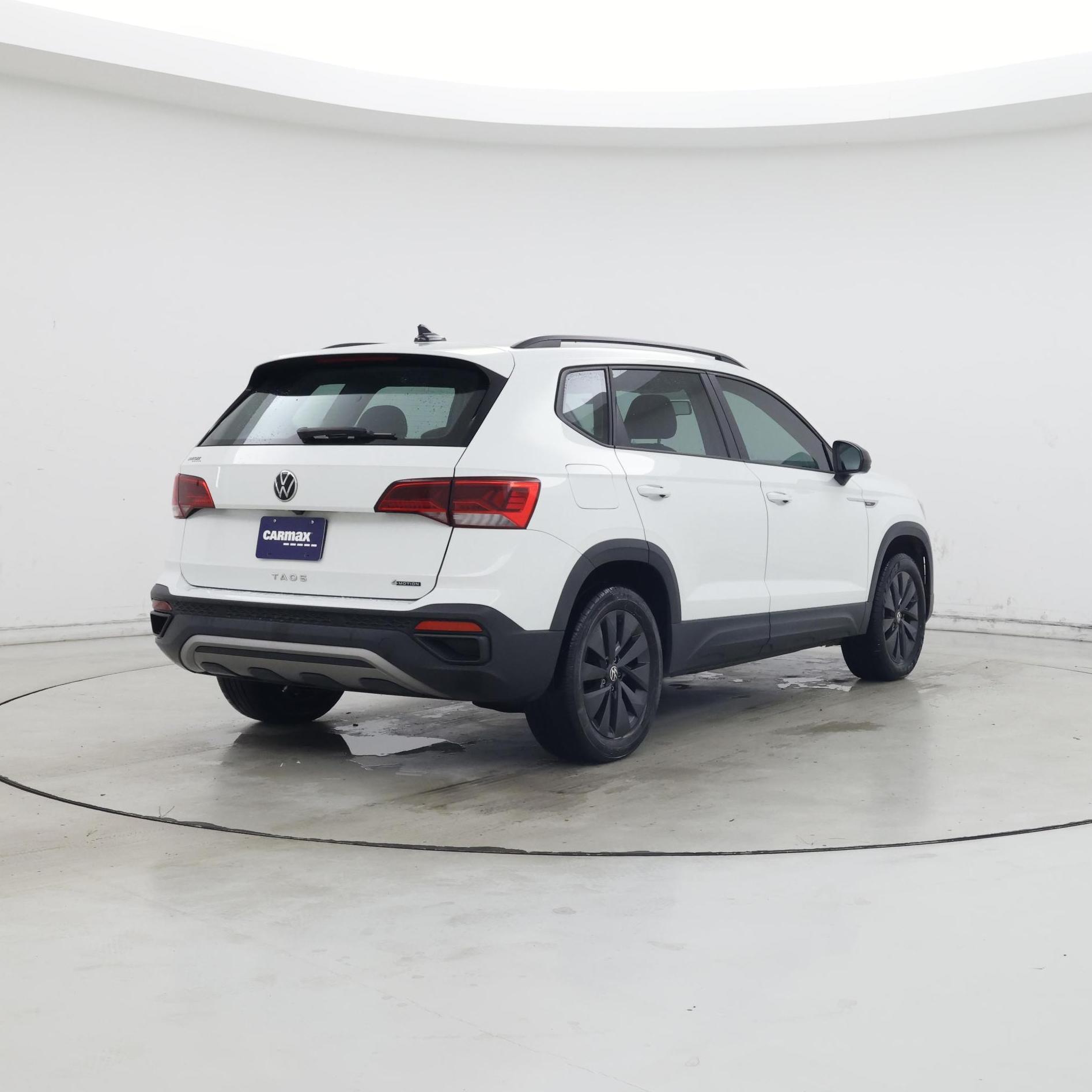 Thumbnail: 2022 Volkswagen Taos - 8