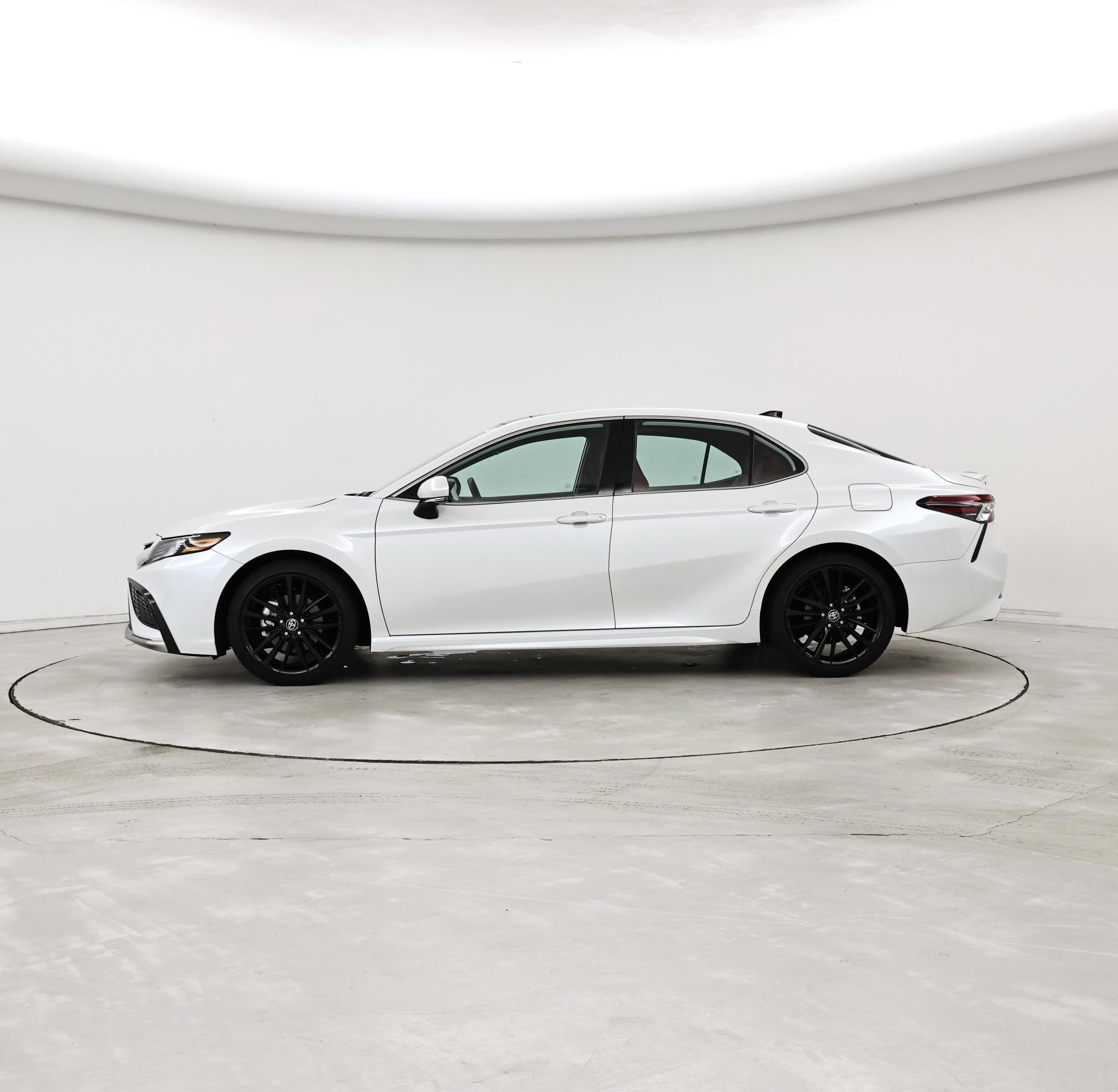 Thumbnail: 2024 Toyota Camry - 3