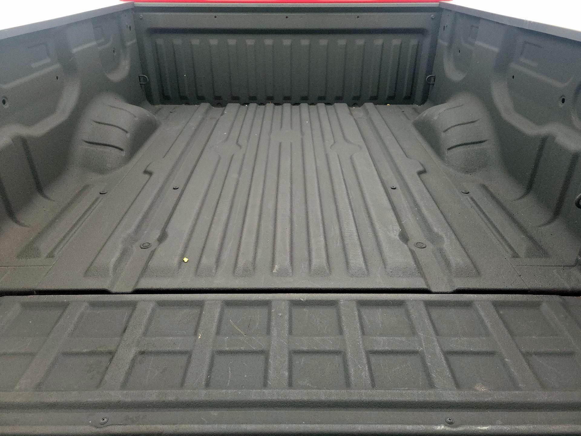 Thumbnail: 2021 Nissan Titan - 20