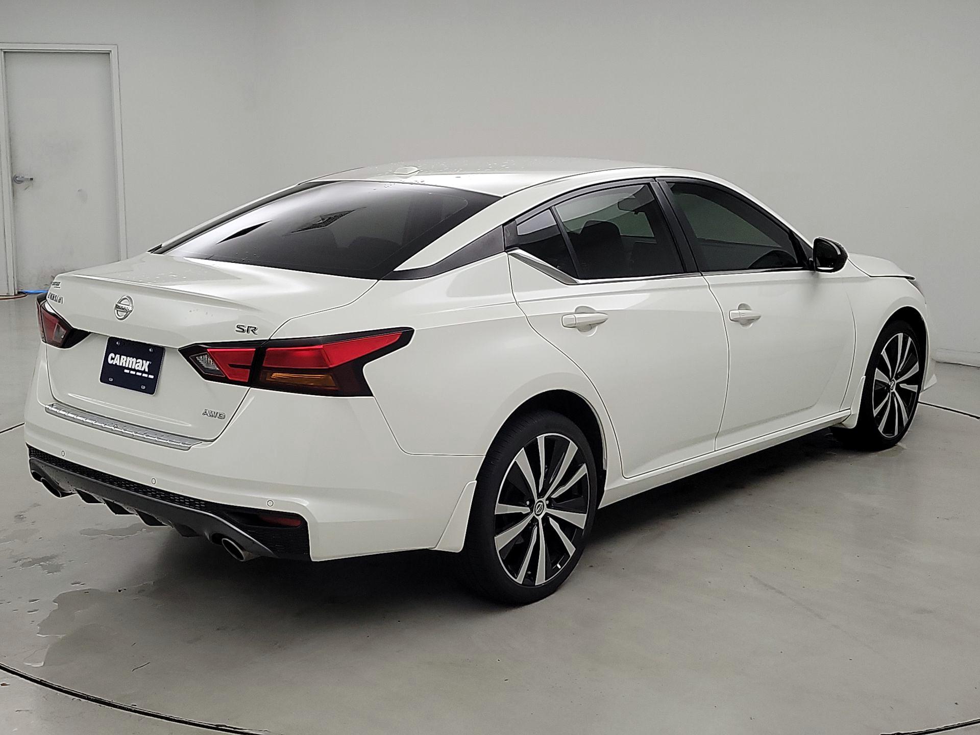 Thumbnail: 2022 Nissan Altima - 5
