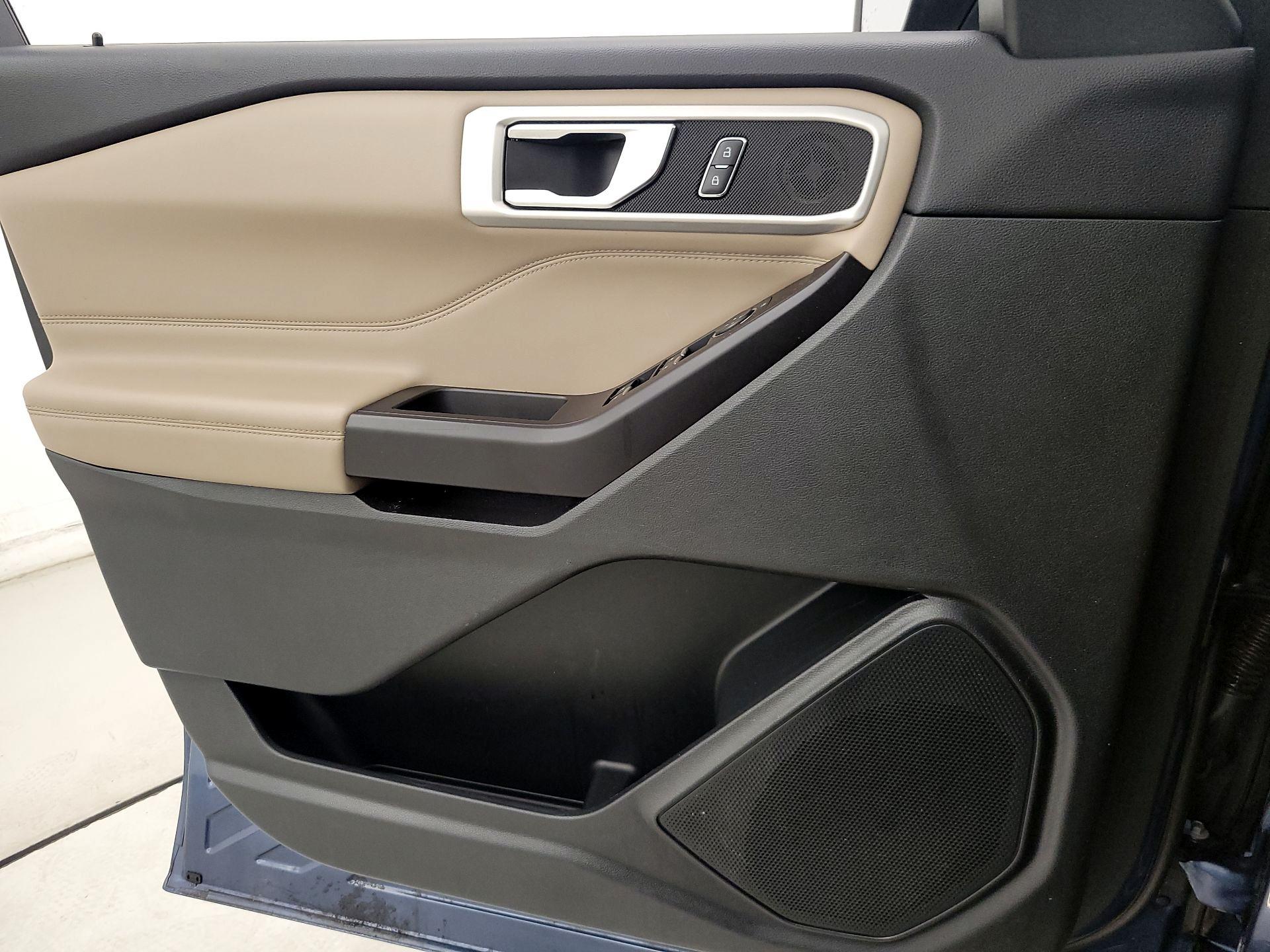 Thumbnail: 2020 Ford Explorer - 12