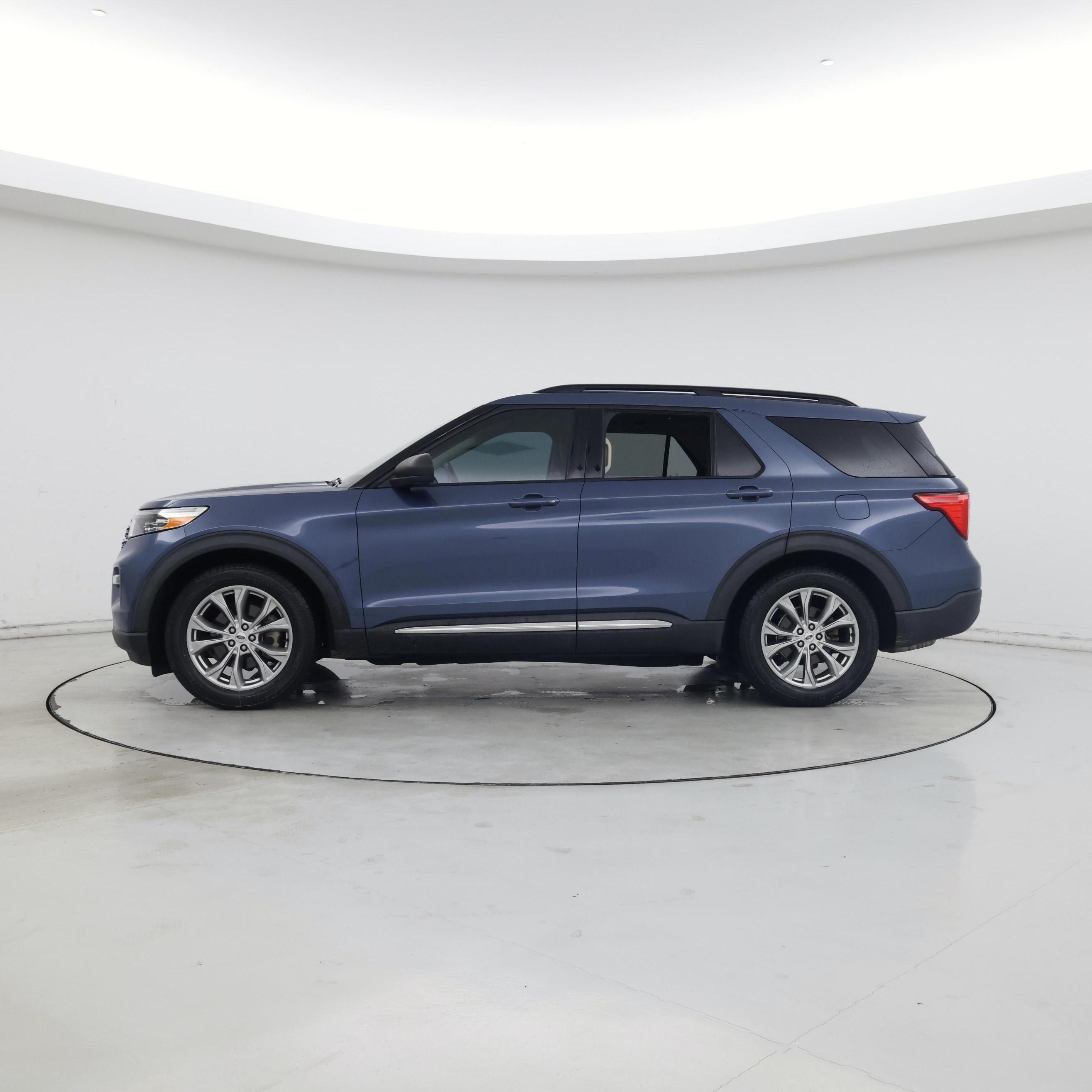 Thumbnail: 2020 Ford Explorer - 3