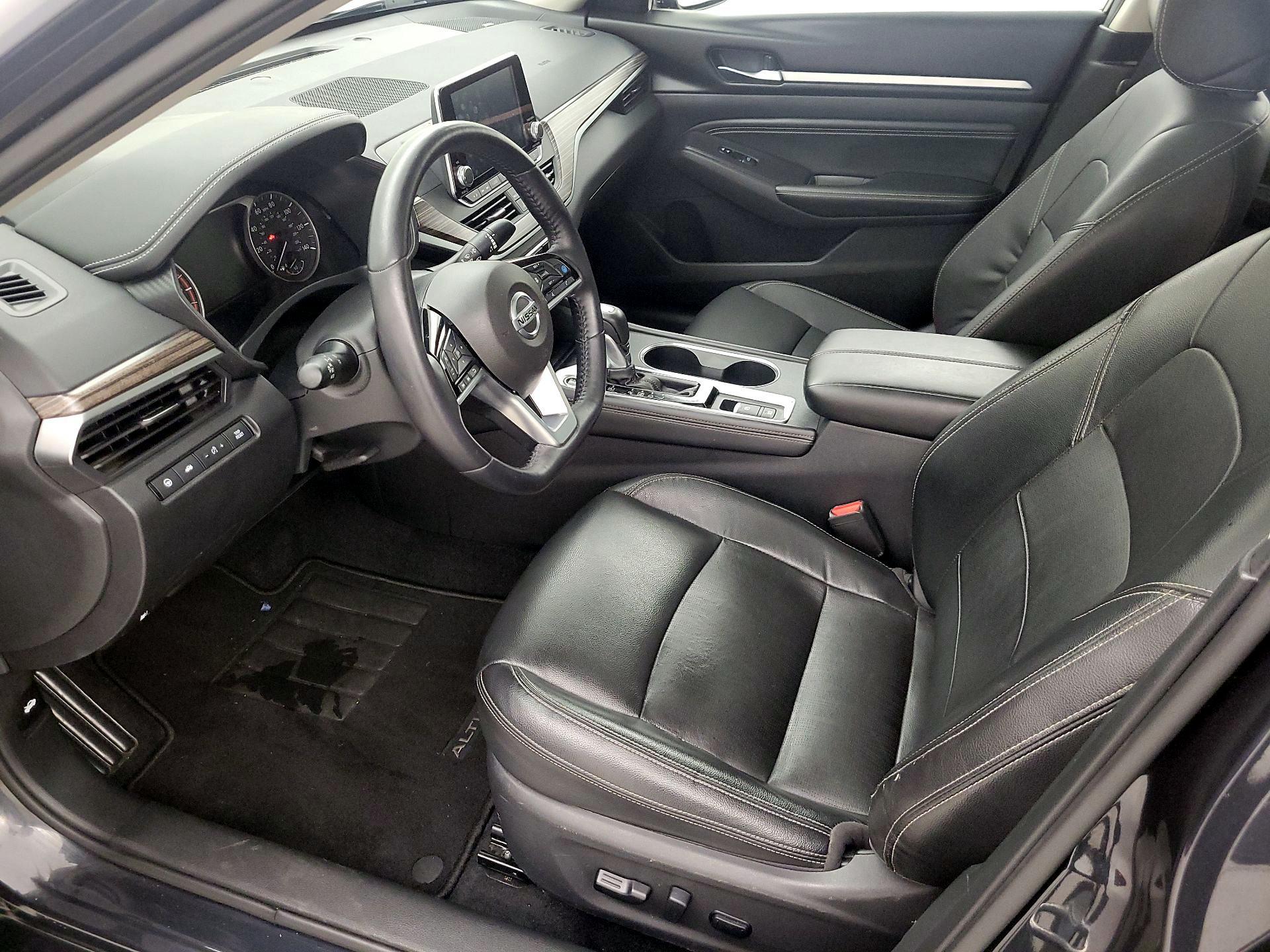 Thumbnail: 2019 Nissan Altima - 11