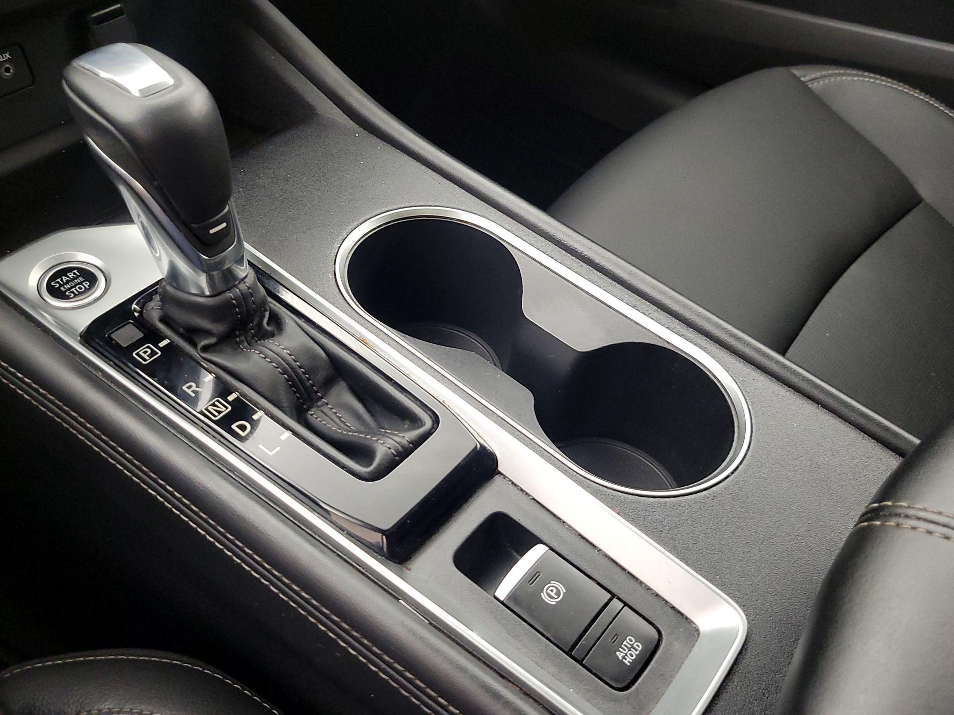 Thumbnail: 2019 Nissan Altima - 18