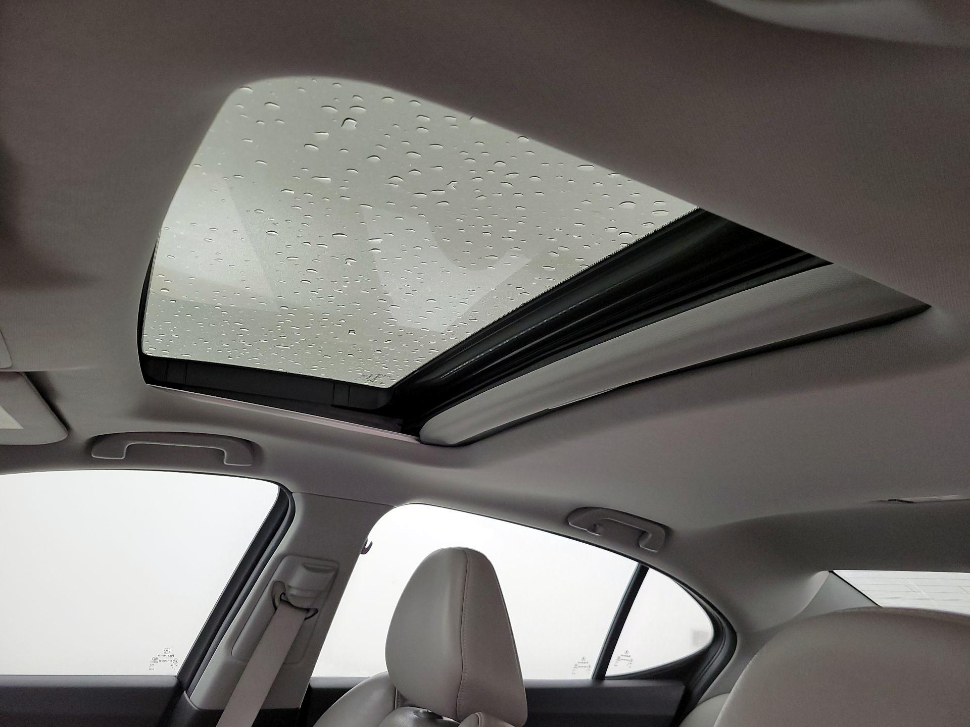 Thumbnail: 2015 Acura TLX - 20