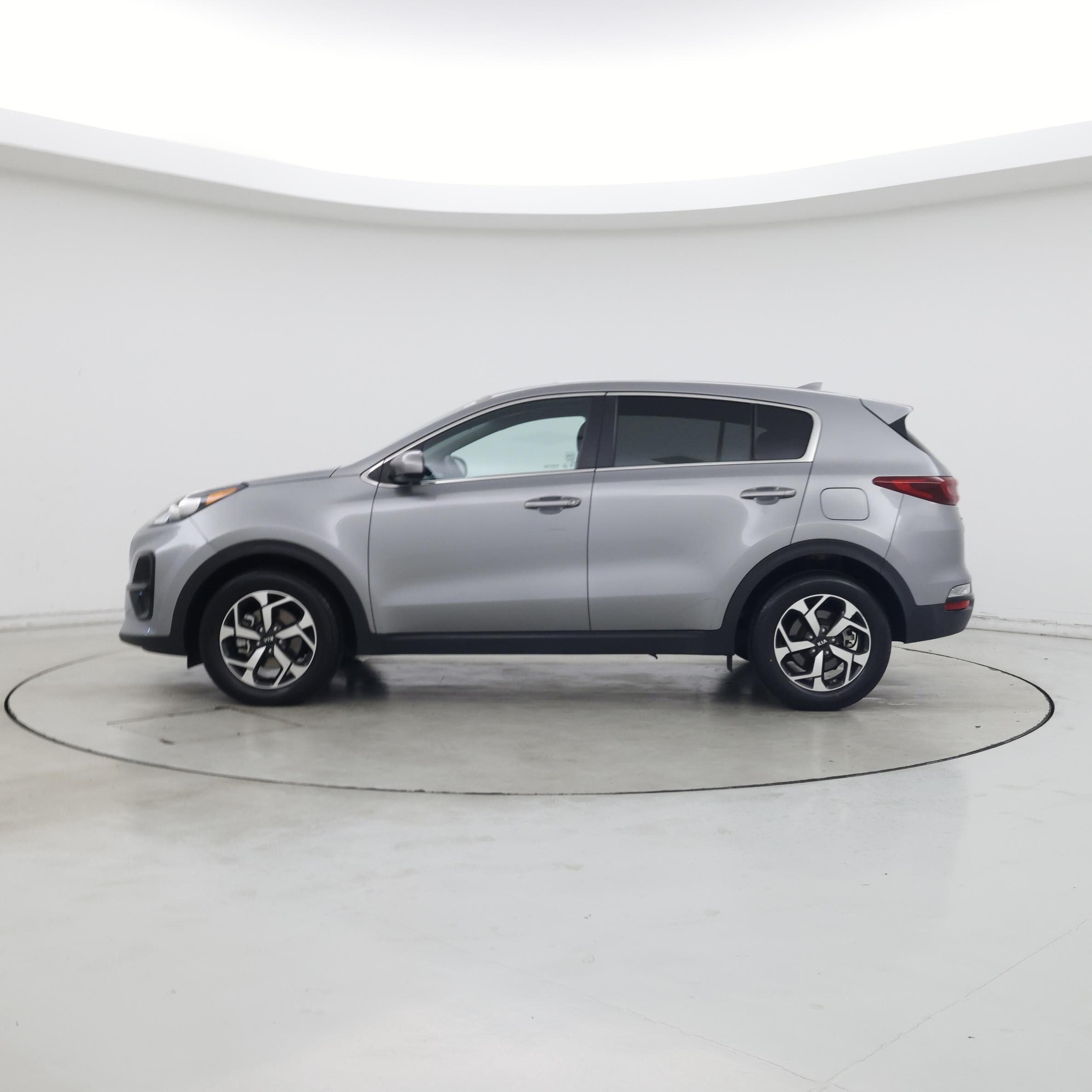 Thumbnail: 2021 Kia Sportage - 3
