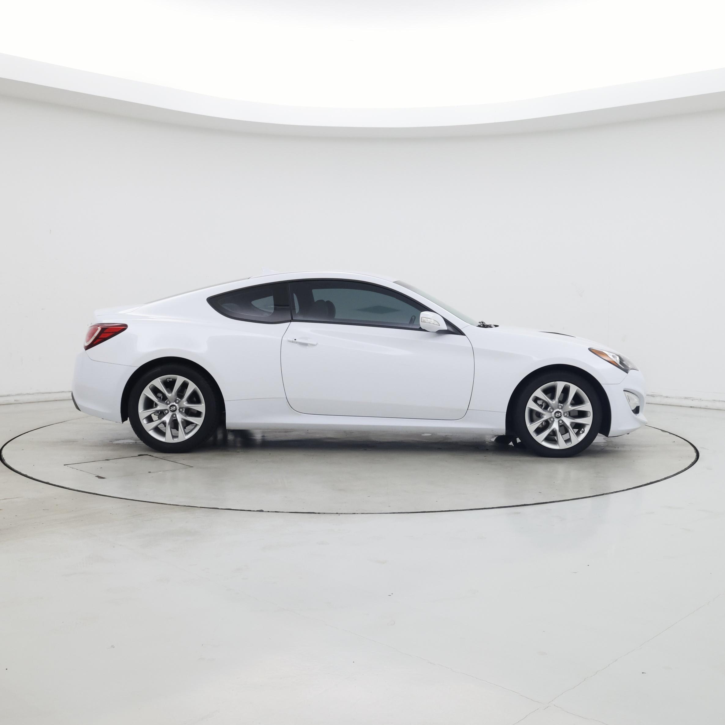 Thumbnail: 2015 Hyundai Genesis - 7