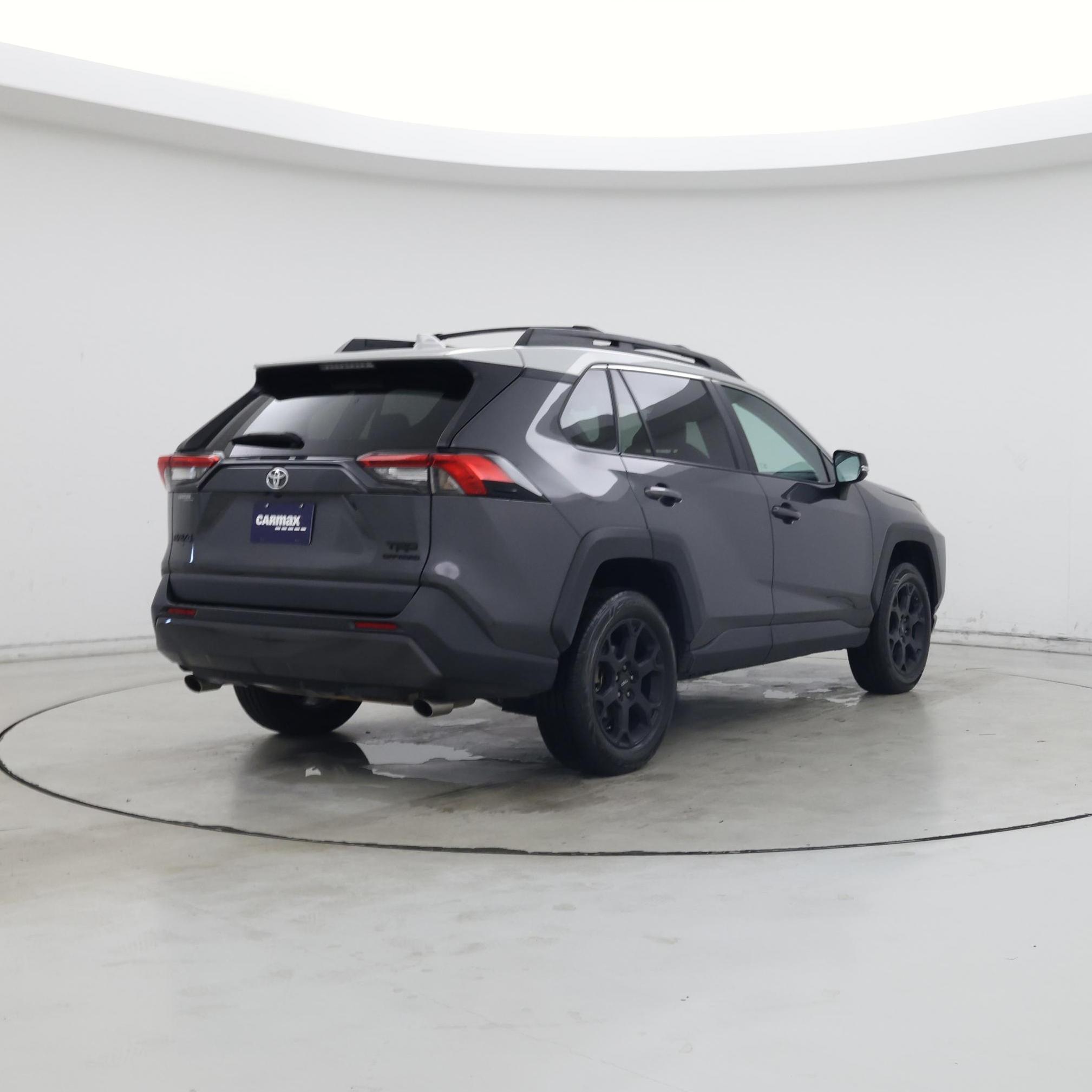 Thumbnail: 2022 Toyota RAV4 - 8