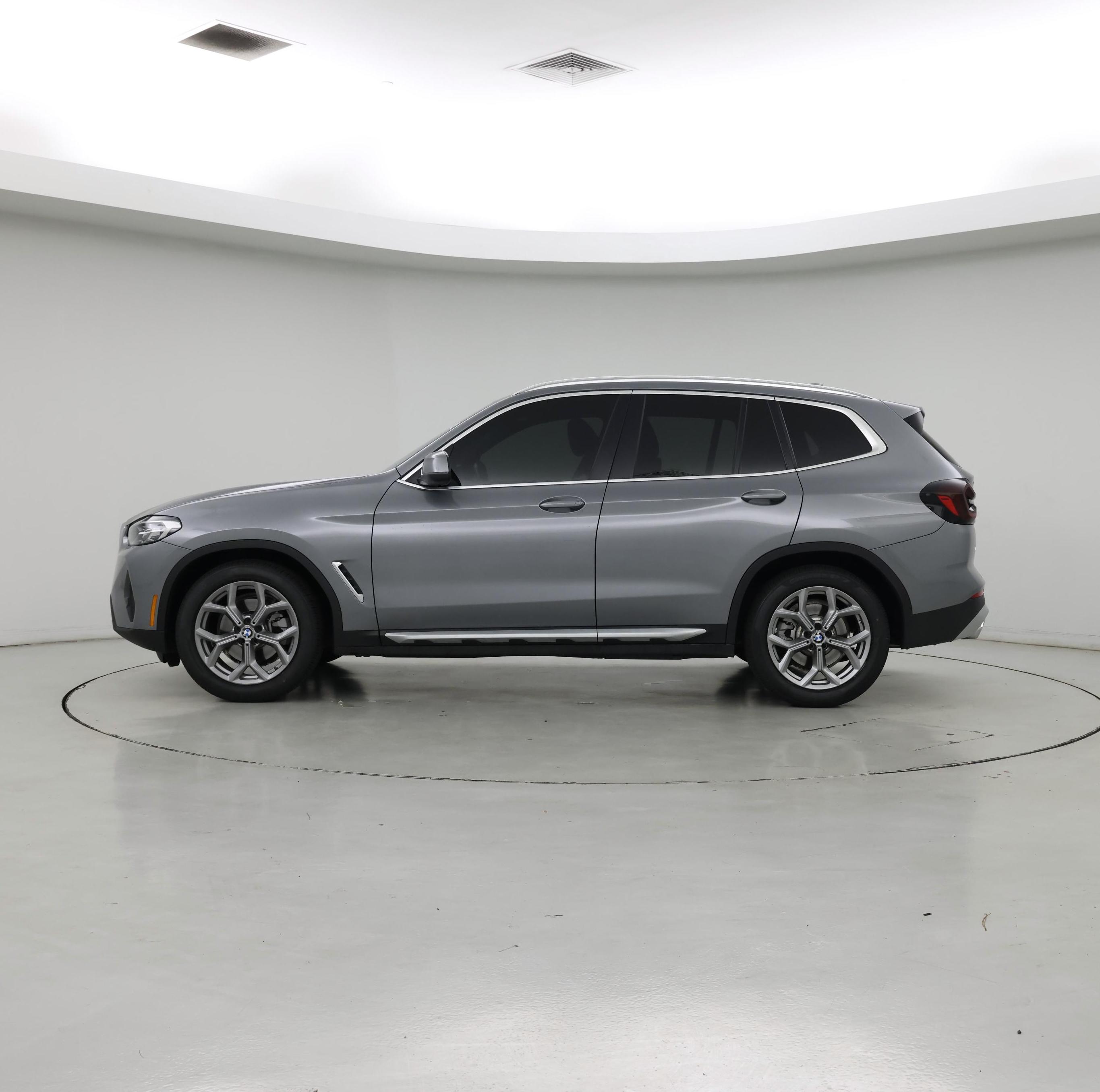 Thumbnail: 2023 BMW X3 - 3