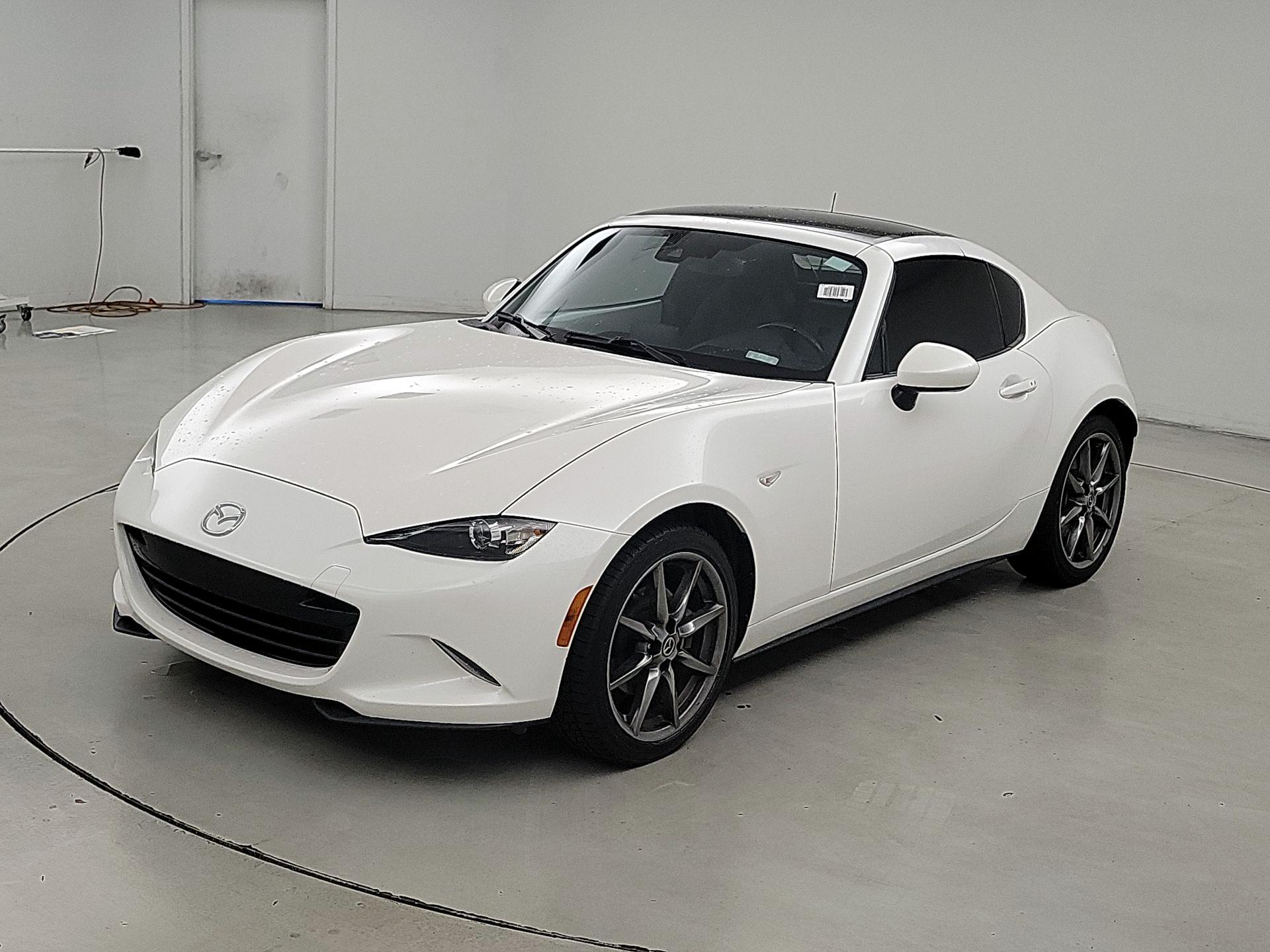 Thumbnail: 2020 Mazda MX-5 Miata - 3