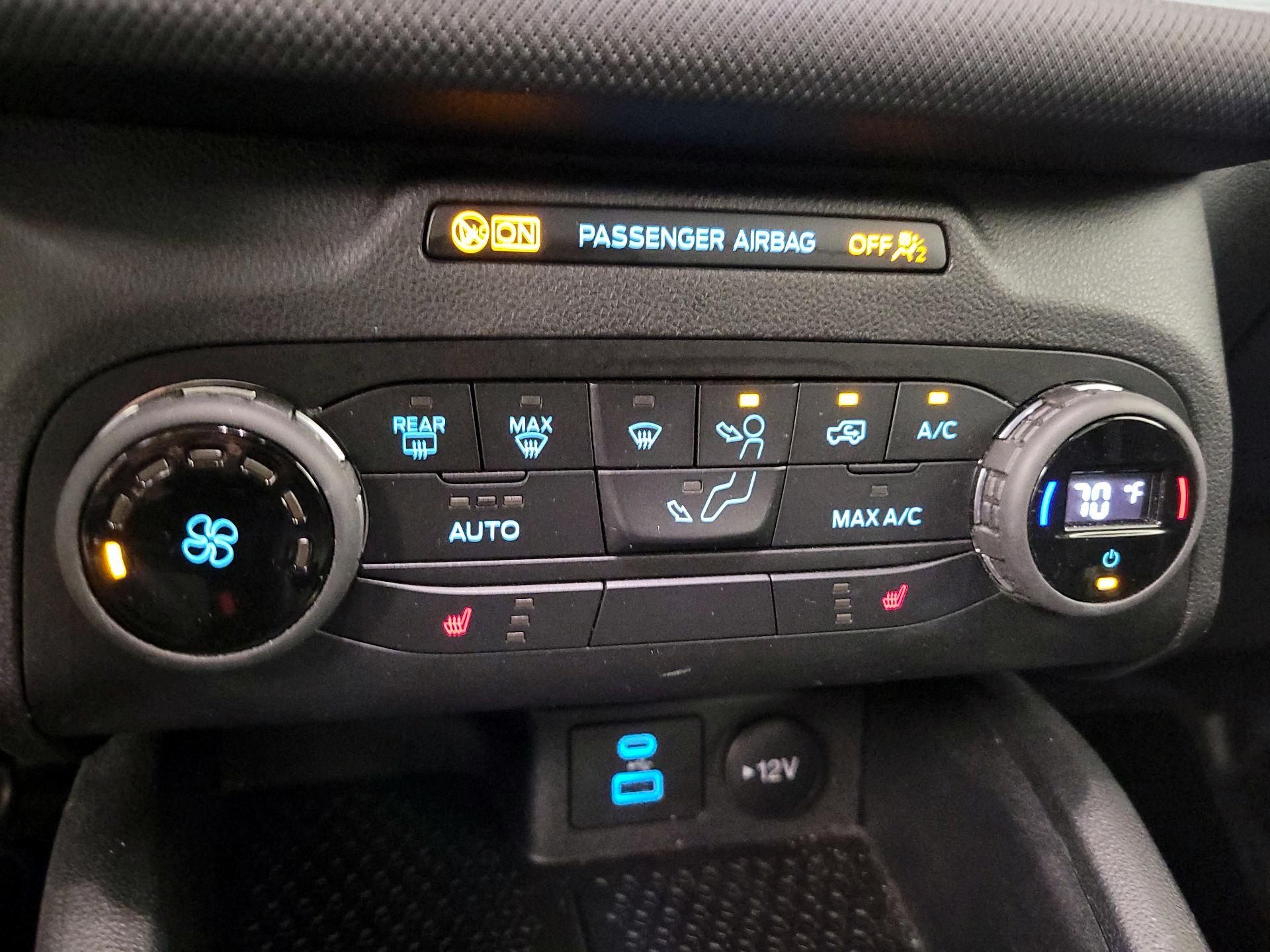 Thumbnail: 2021 Ford Bronco Sport - 16