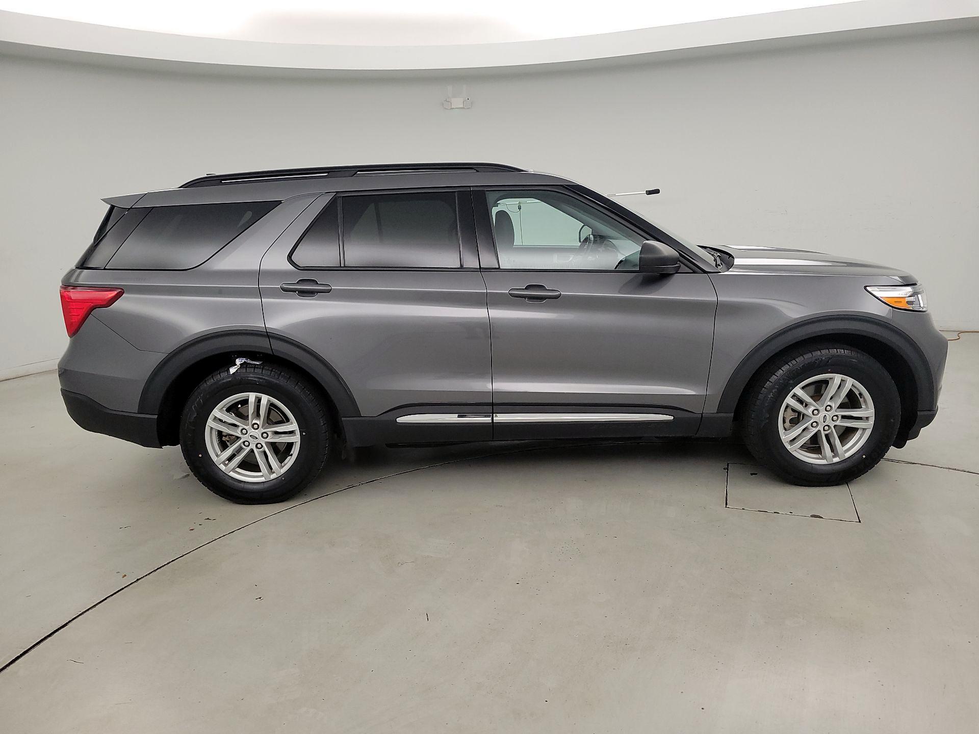 Thumbnail: 2023 Ford Explorer - 4