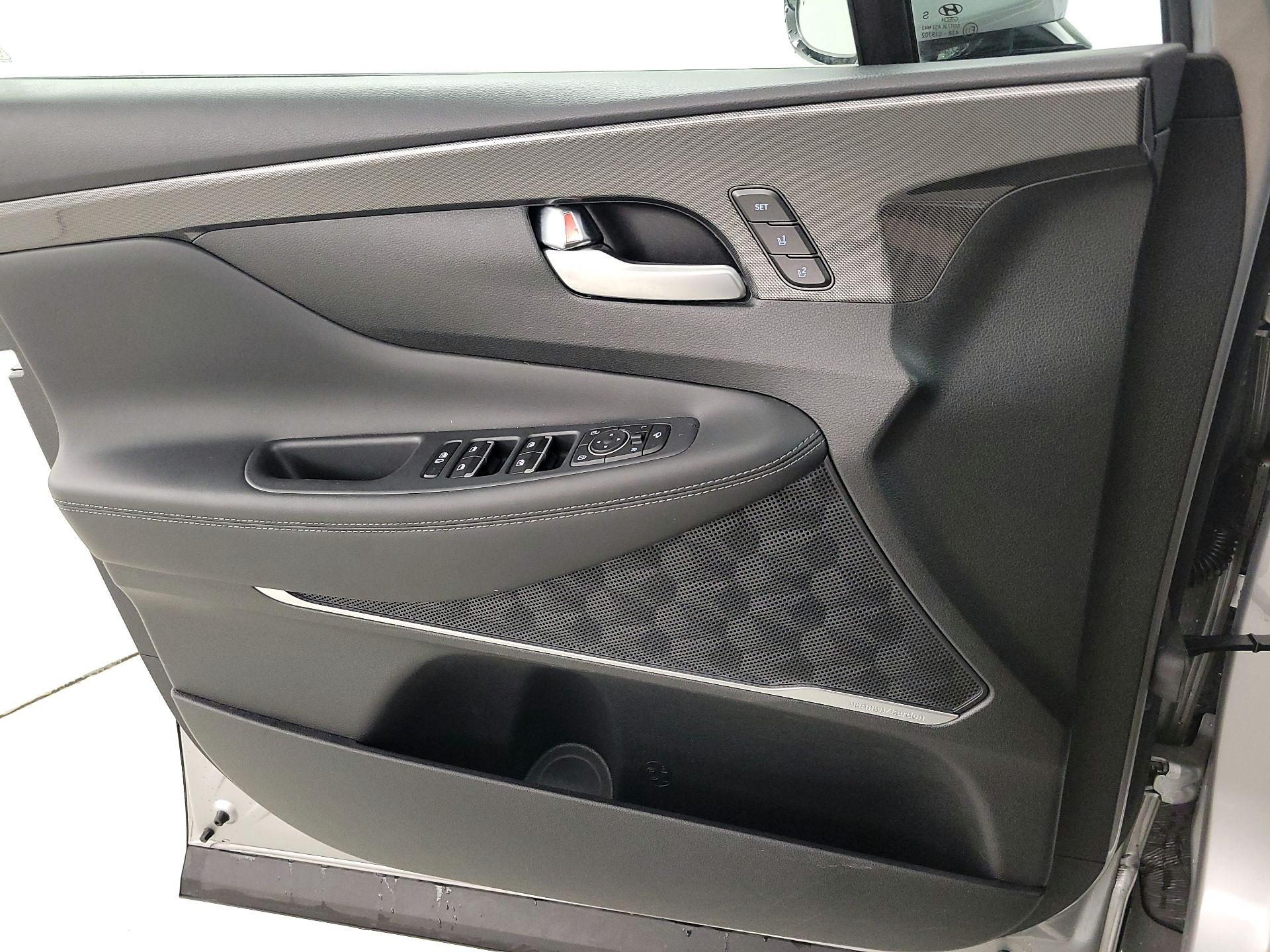 Thumbnail: 2022 Hyundai Santa Fe - 10