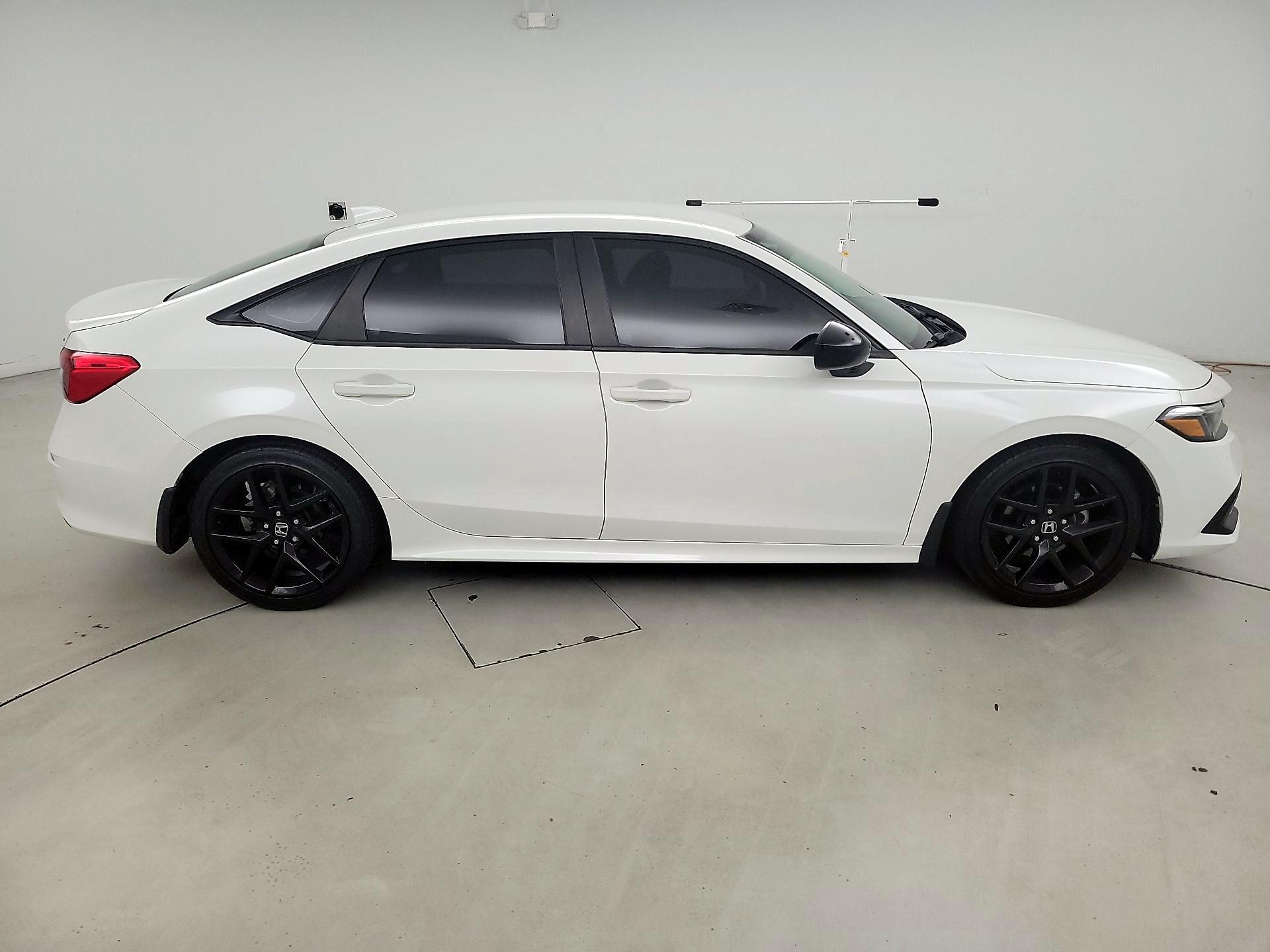 Thumbnail: 2023 Honda Civic - 4