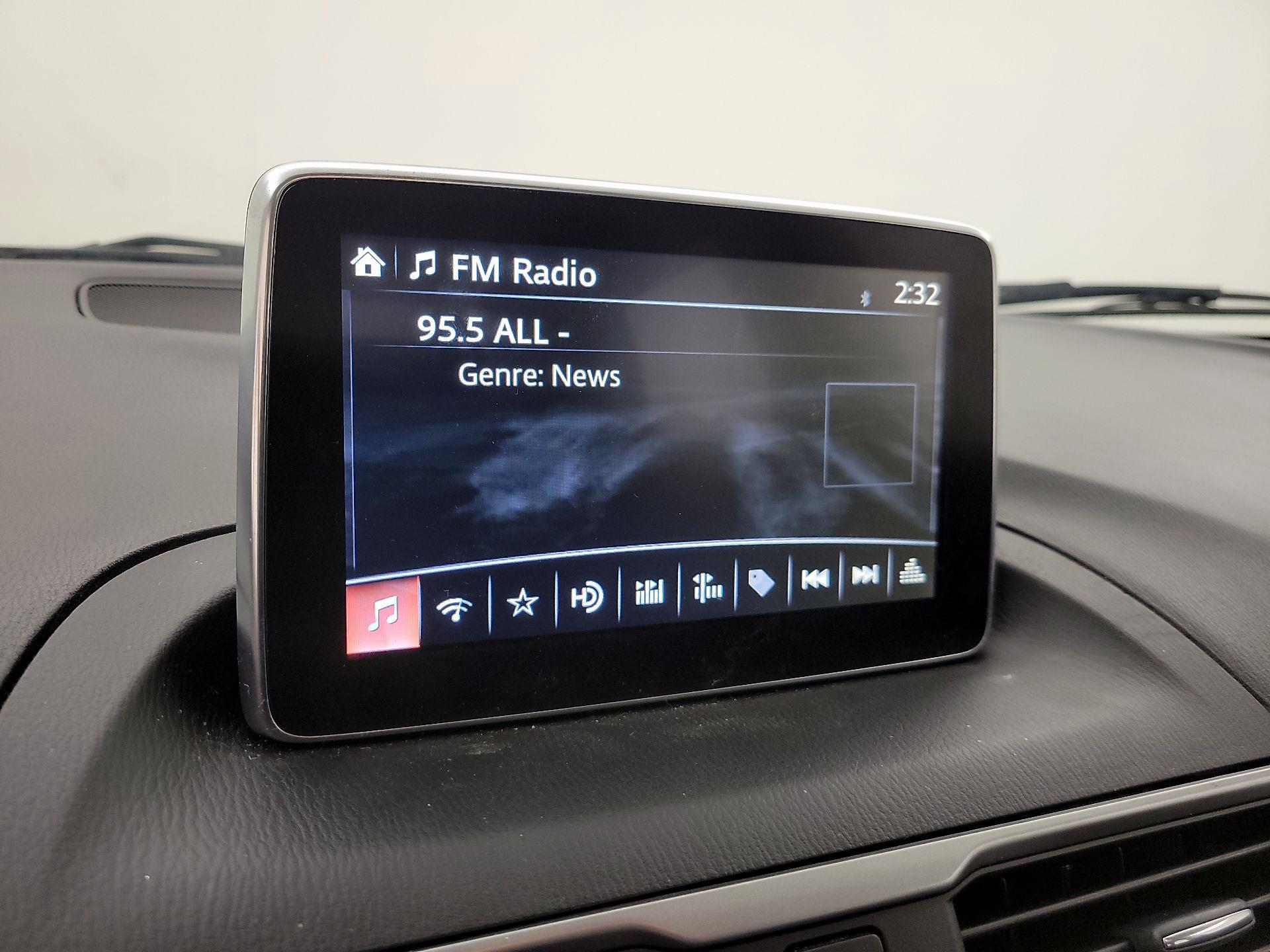 Thumbnail: 2014 Mazda Mazda3 - 16