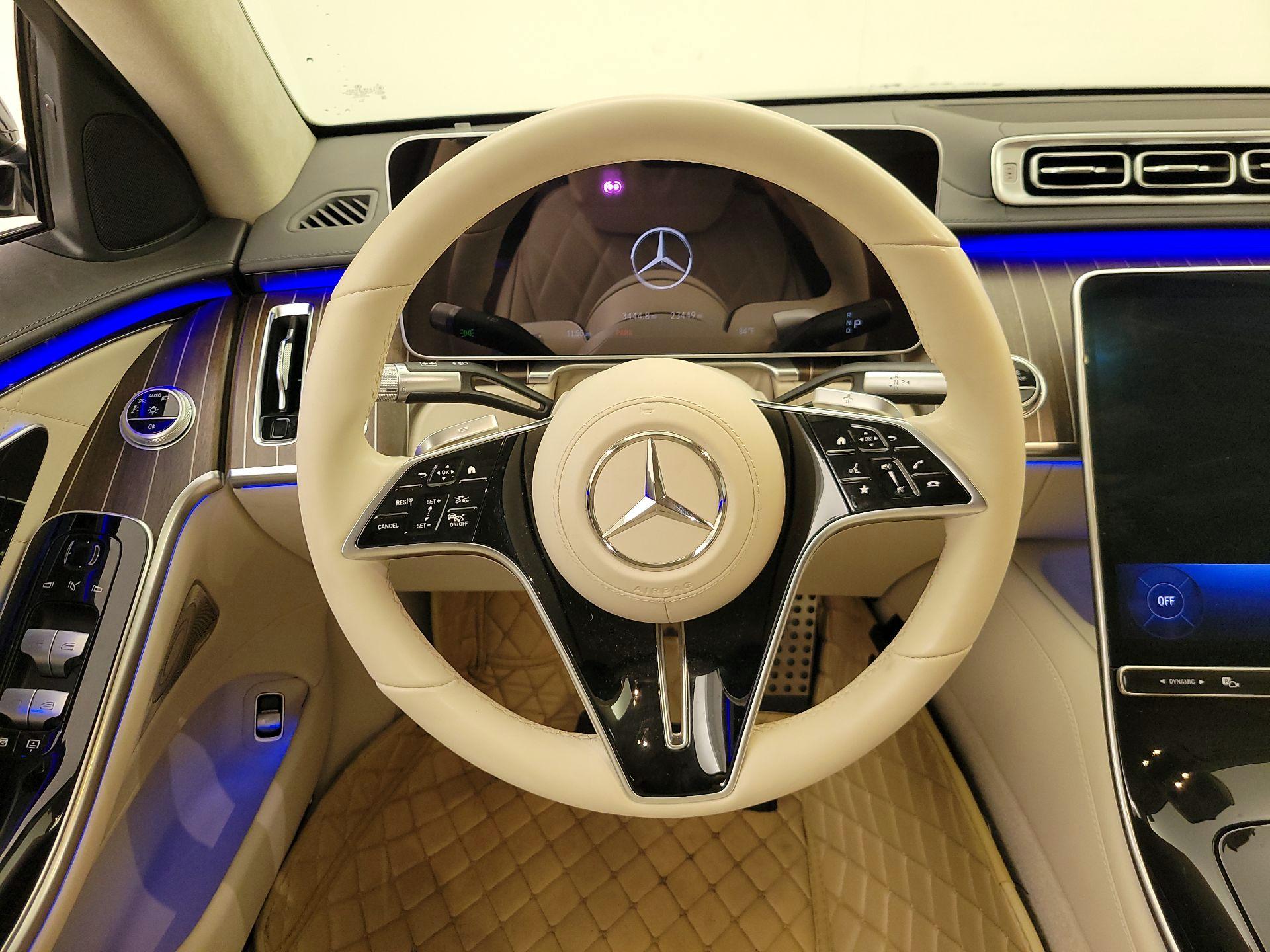 Thumbnail: 2023 Mercedes-Benz S-Class - 10