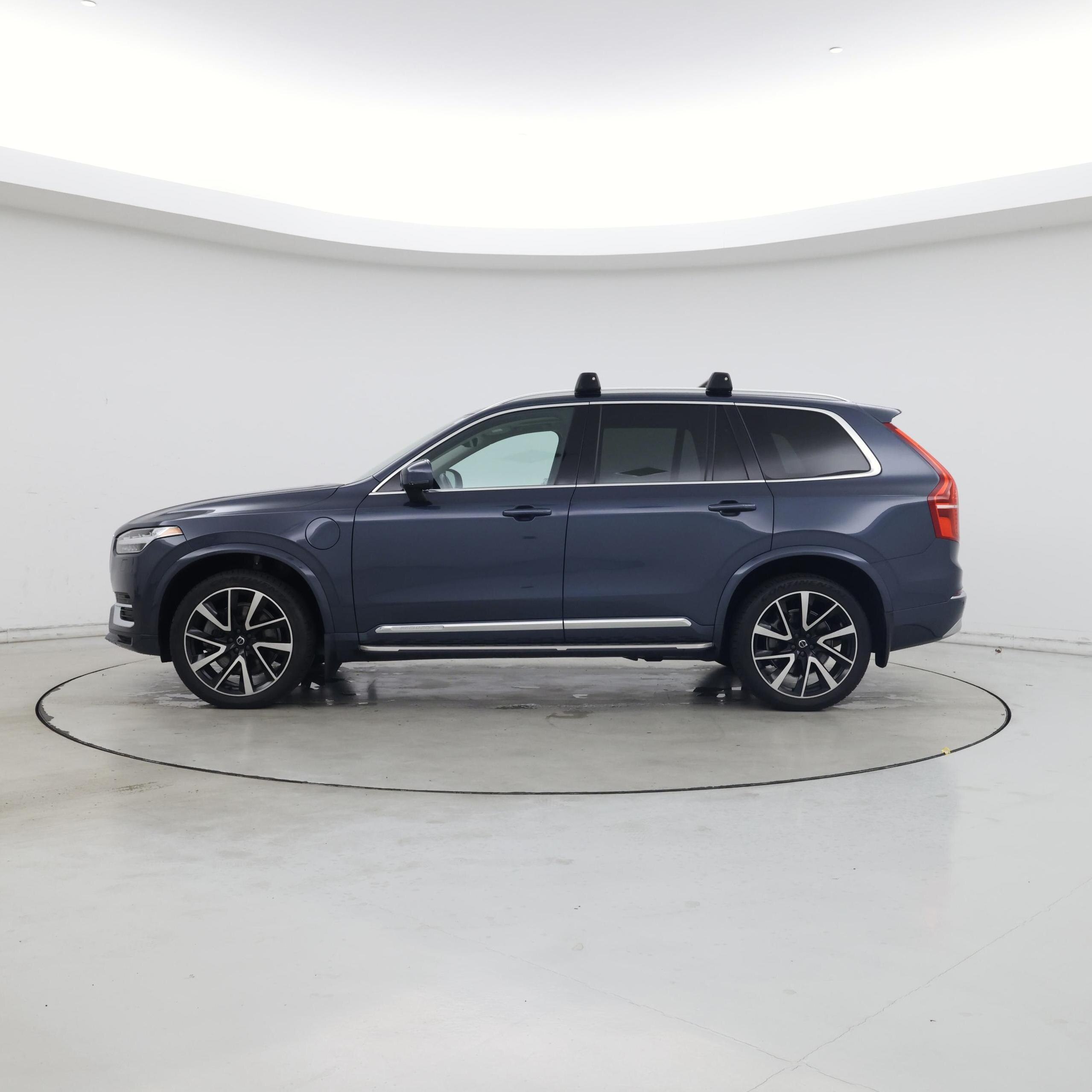 Thumbnail: 2022 Volvo XC90 - 3