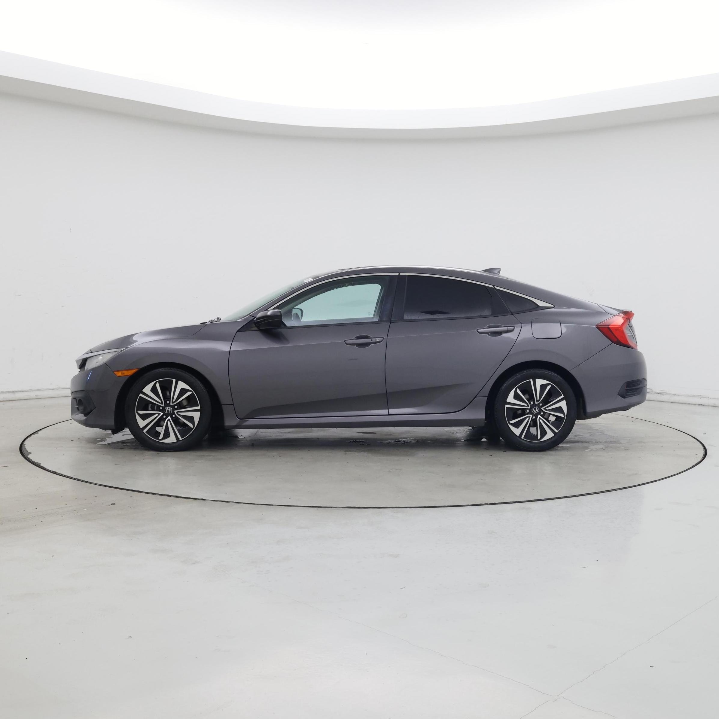 Thumbnail: 2017 Honda Civic - 3