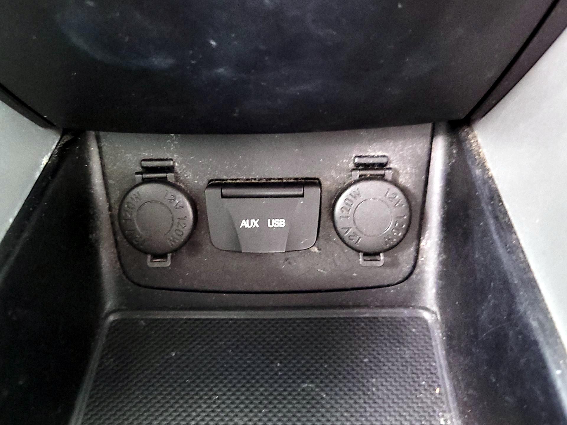 Thumbnail: 2014 Hyundai Sonata - 18