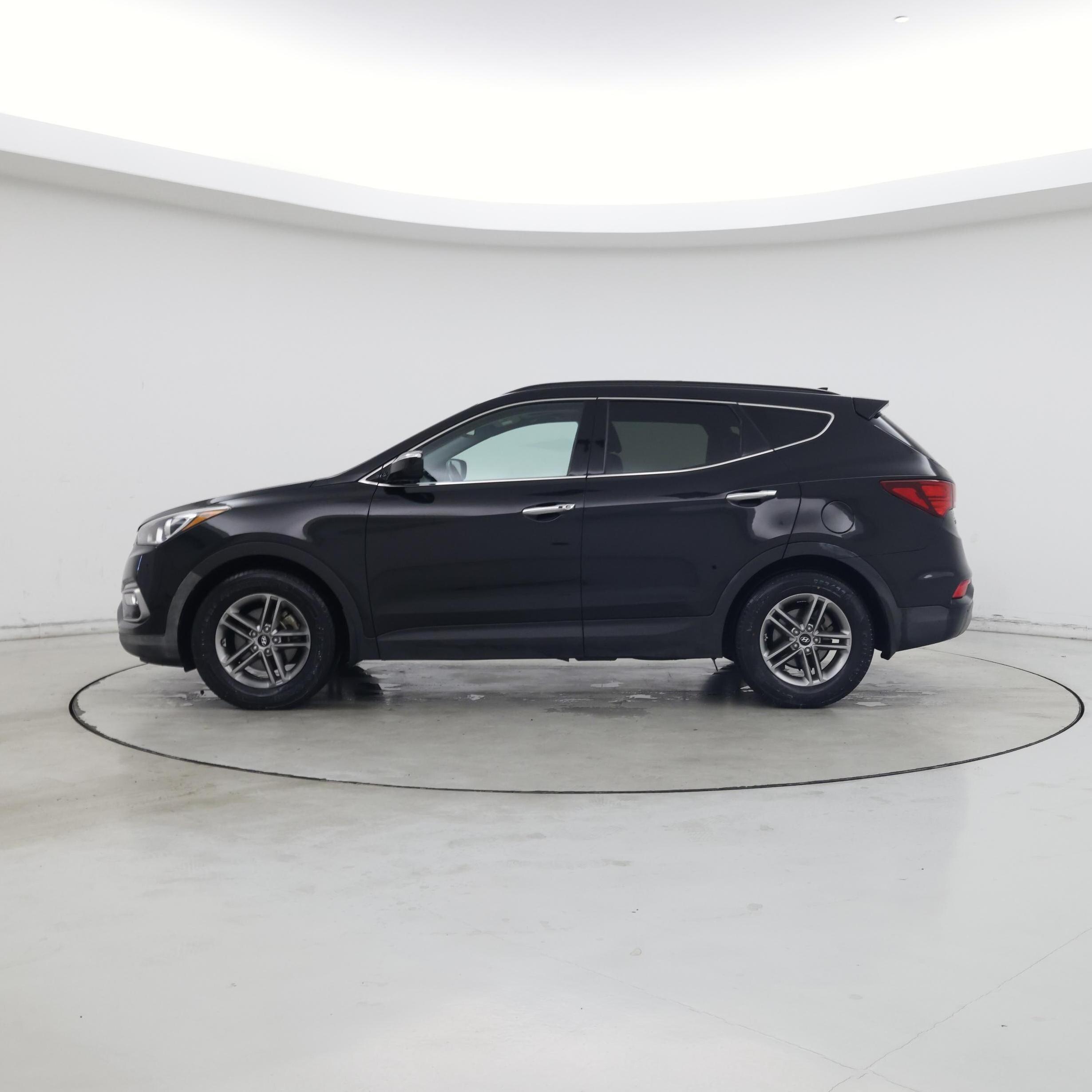 Thumbnail: 2017 Hyundai Santa Fe - 3