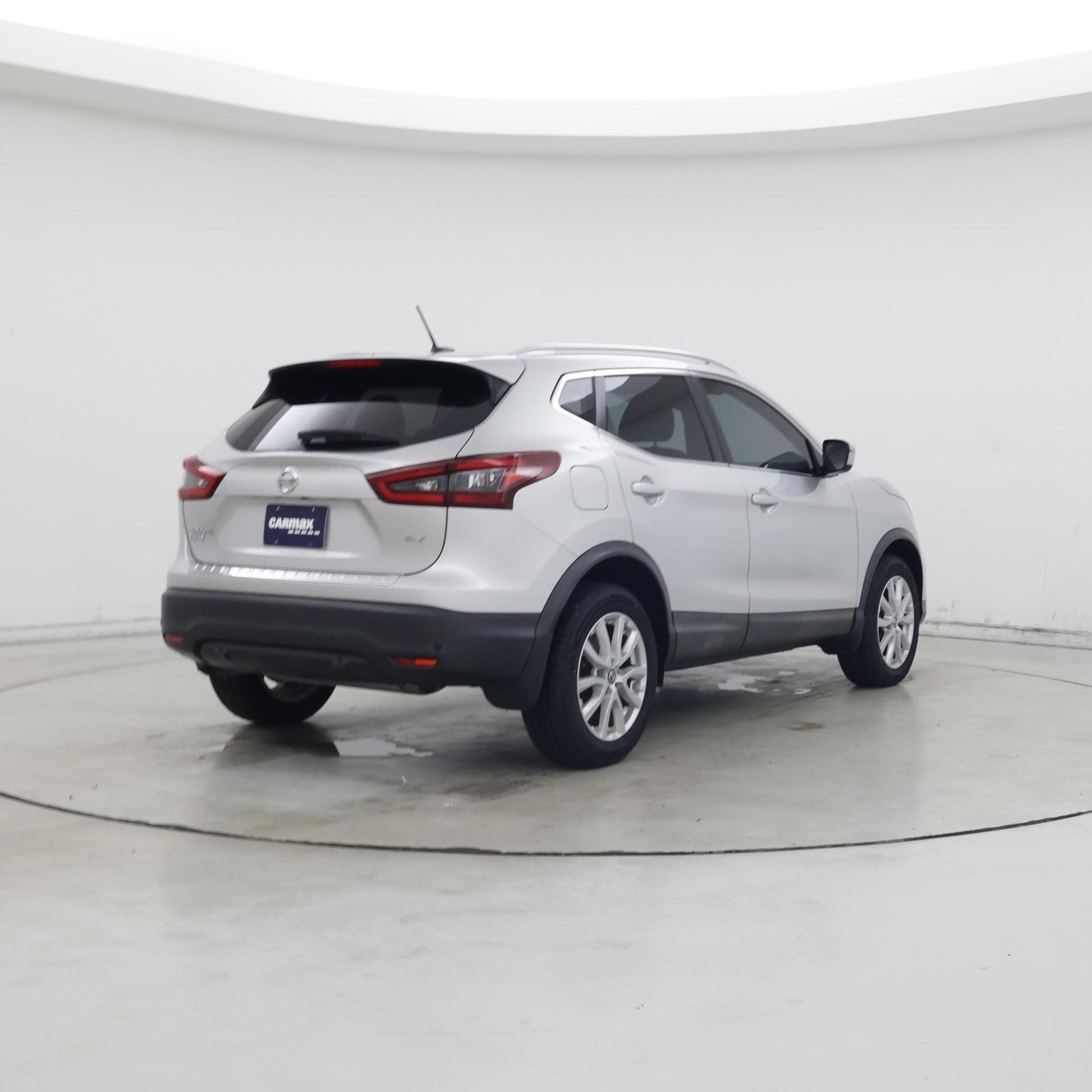 Thumbnail: 2020 Nissan Rogue Sport - 8