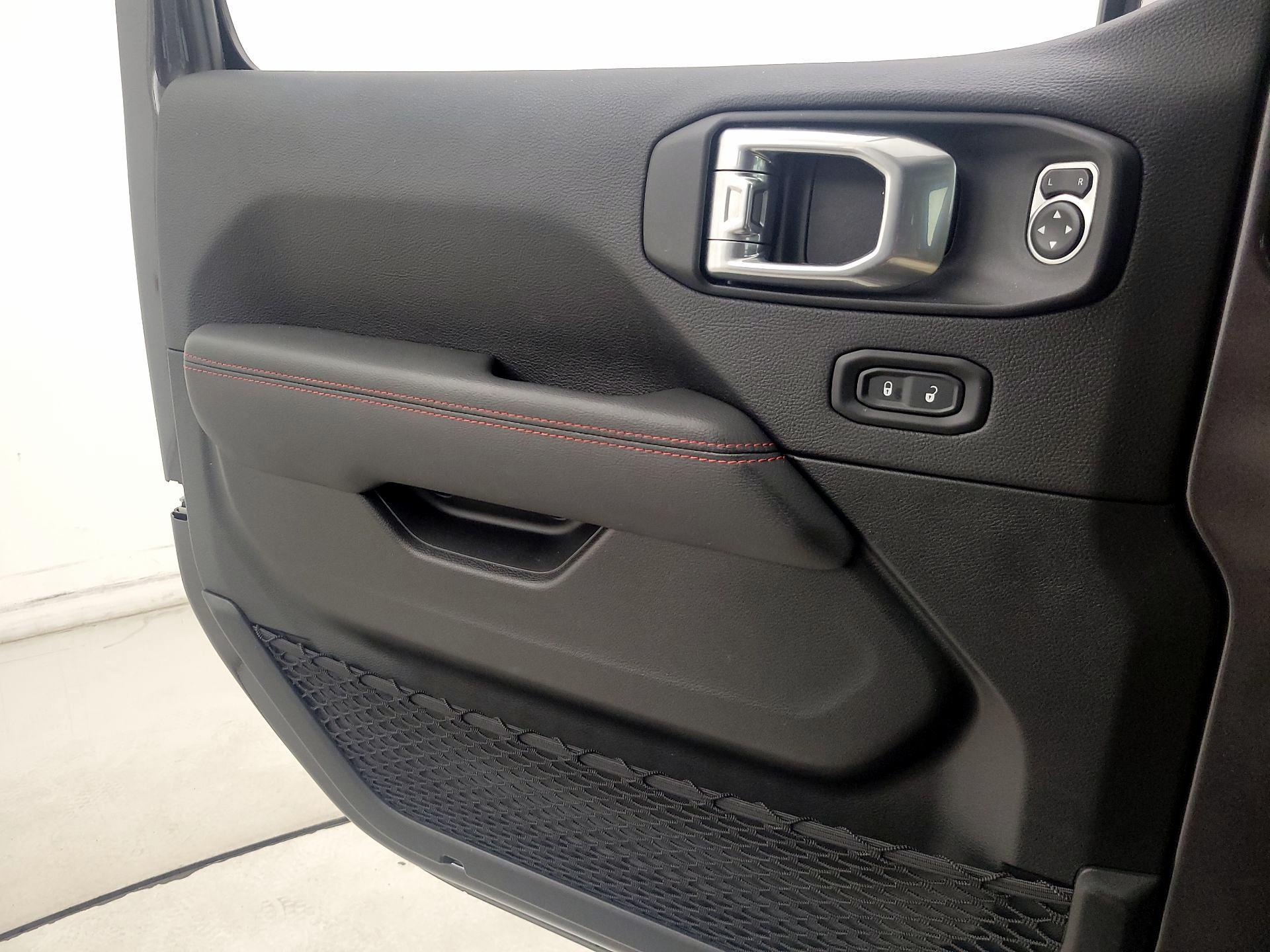 Thumbnail: 2021 Jeep Wrangler - 12