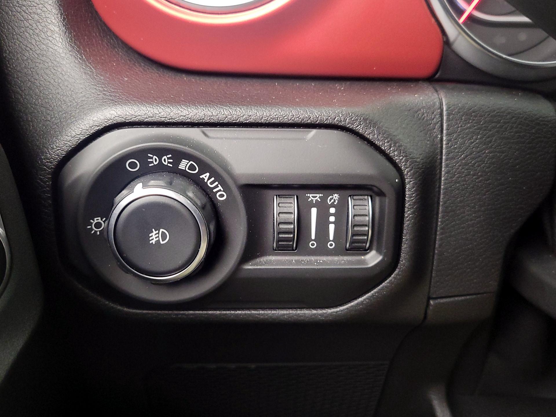 Thumbnail: 2021 Jeep Wrangler - 13