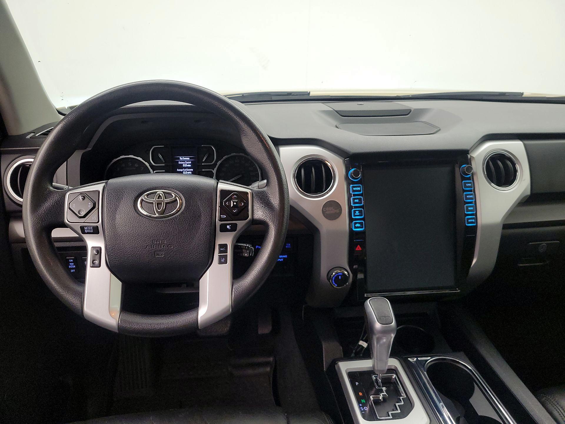 Thumbnail: 2018 Toyota Tundra - 10