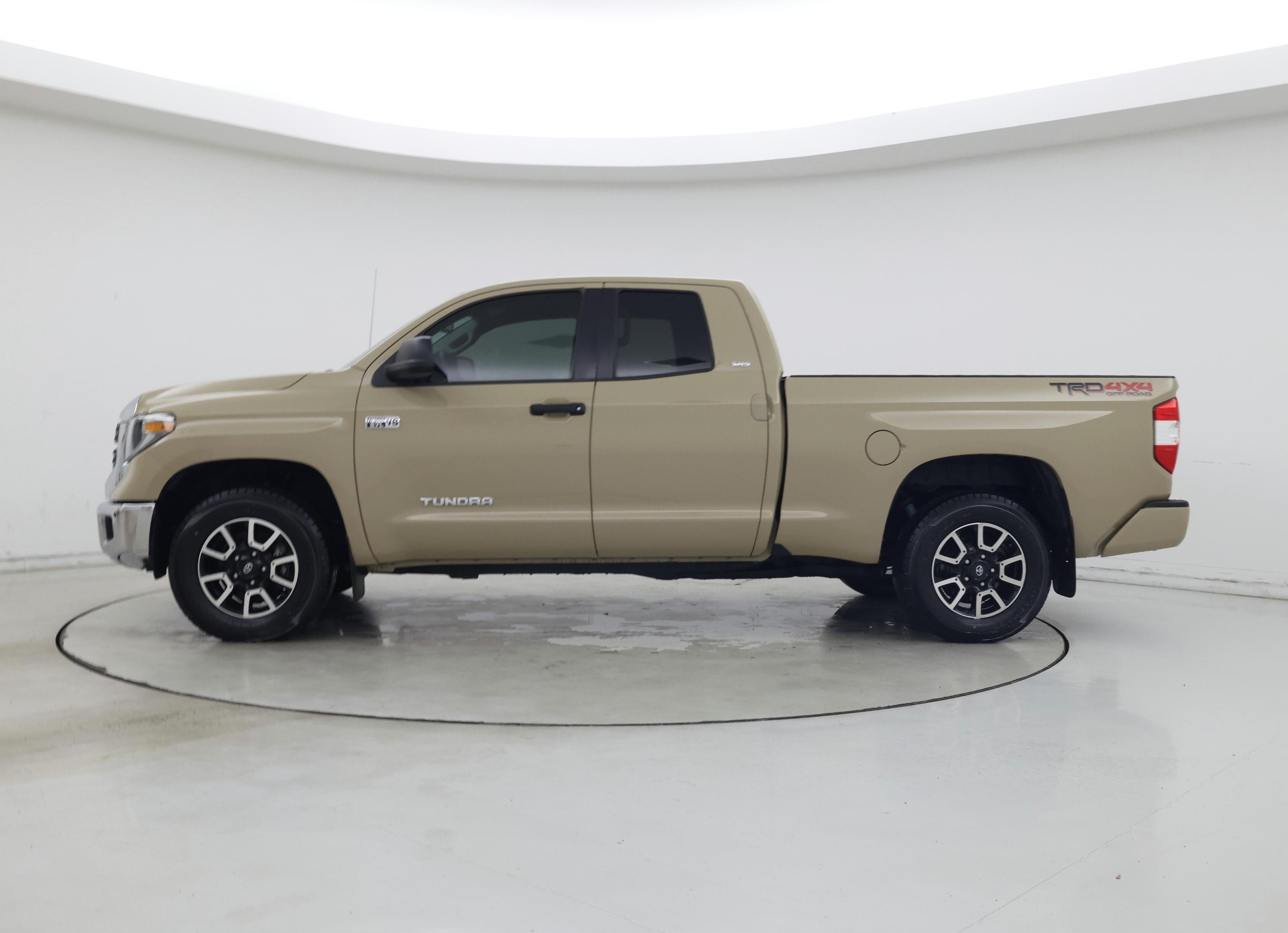 Thumbnail: 2018 Toyota Tundra - 3