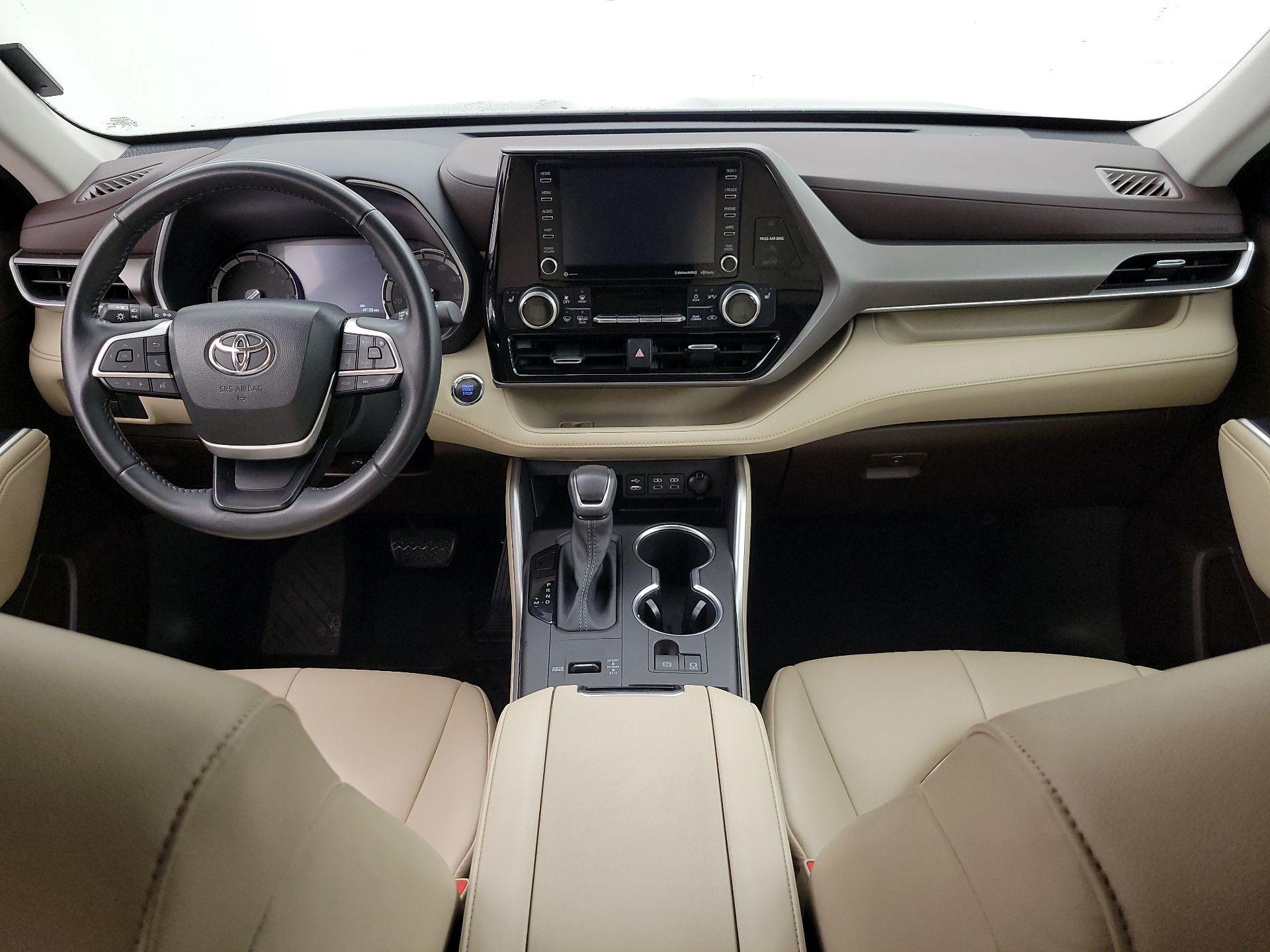 Thumbnail: 2022 Toyota Highlander - 9