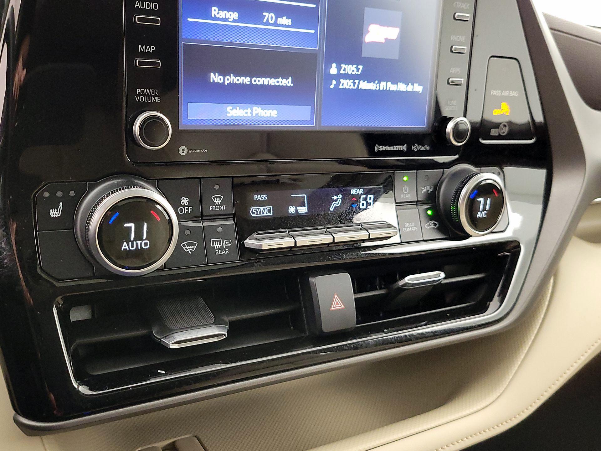 Thumbnail: 2022 Toyota Highlander - 16