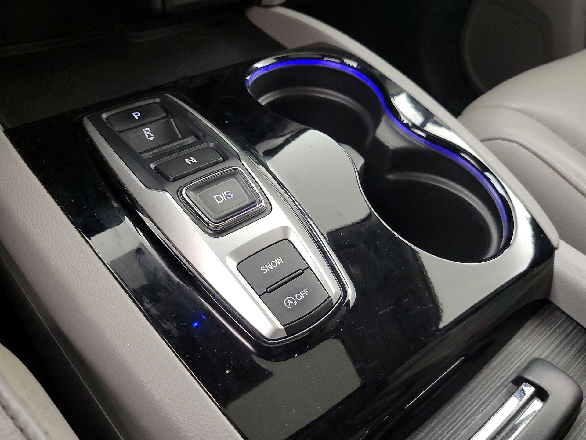 Thumbnail: 2018 Honda Pilot - 18