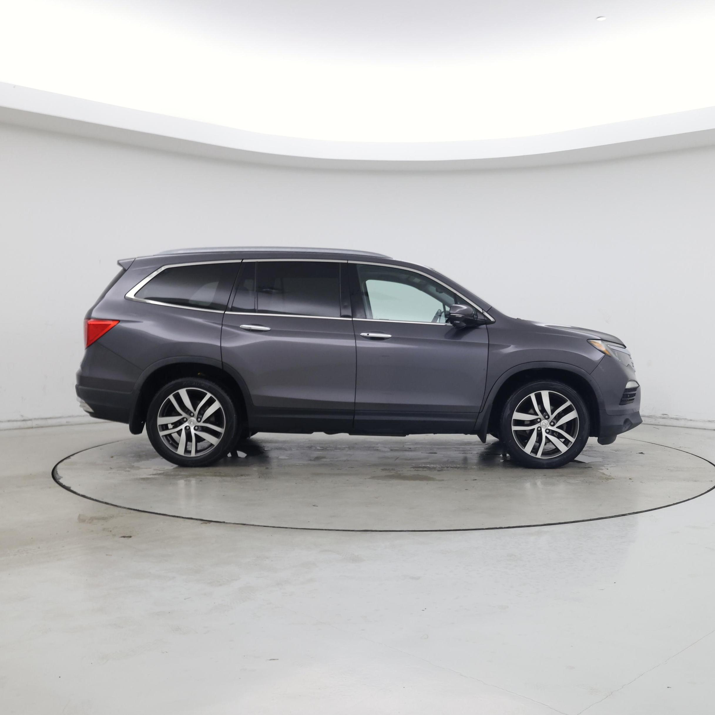 Thumbnail: 2018 Honda Pilot - 7
