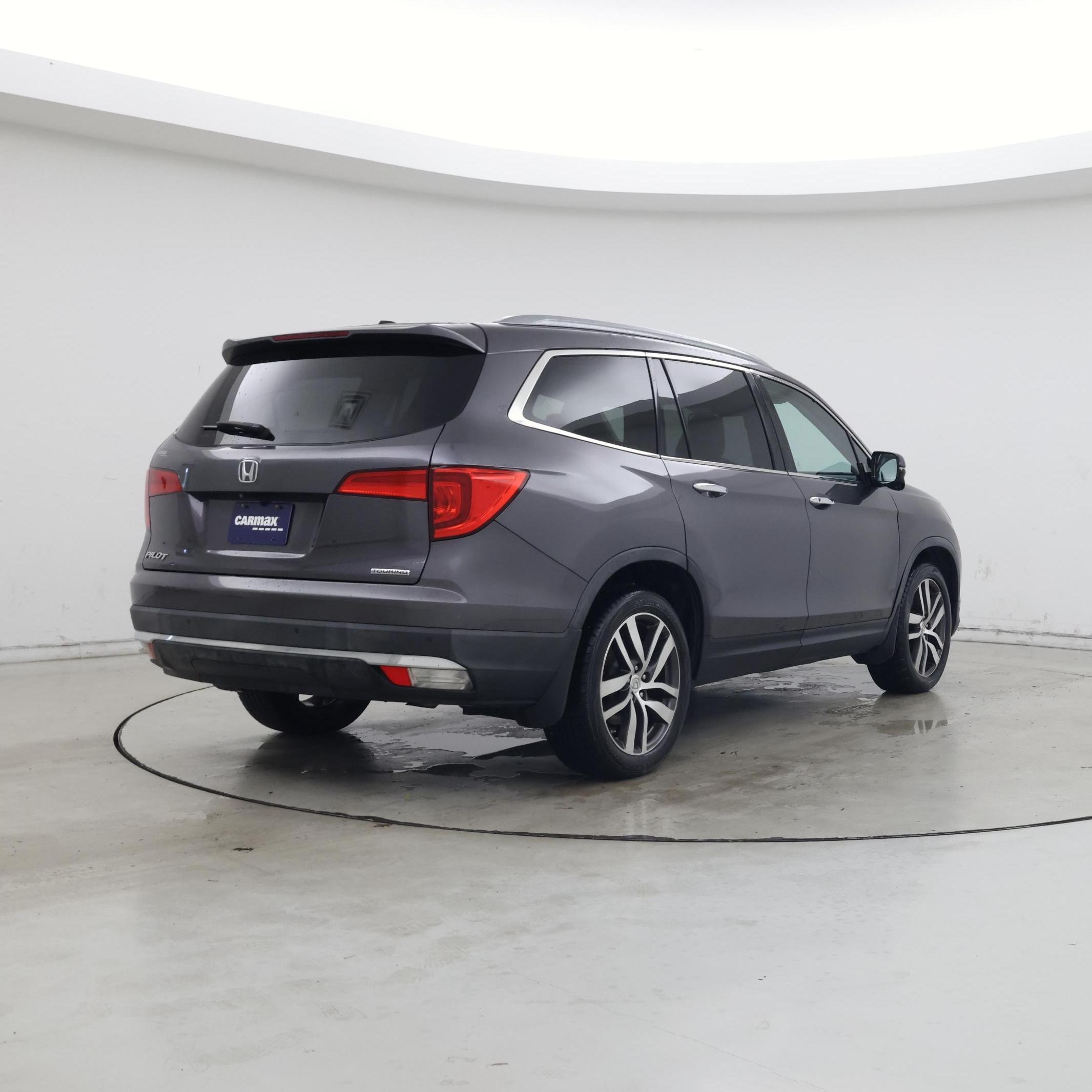 Thumbnail: 2018 Honda Pilot - 8