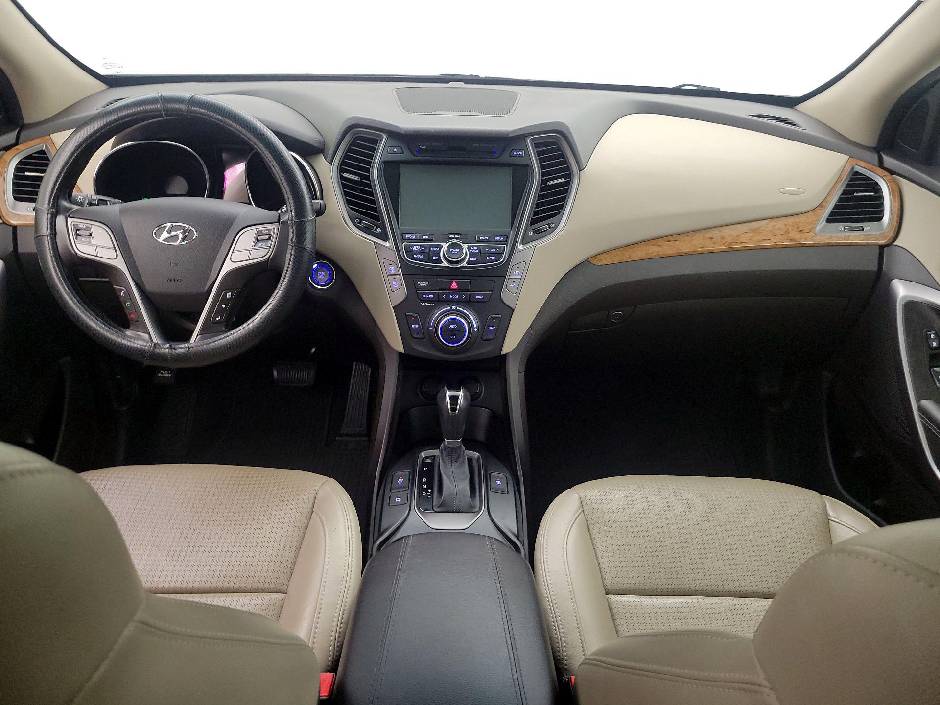 Thumbnail: 2015 Hyundai Santa Fe - 9
