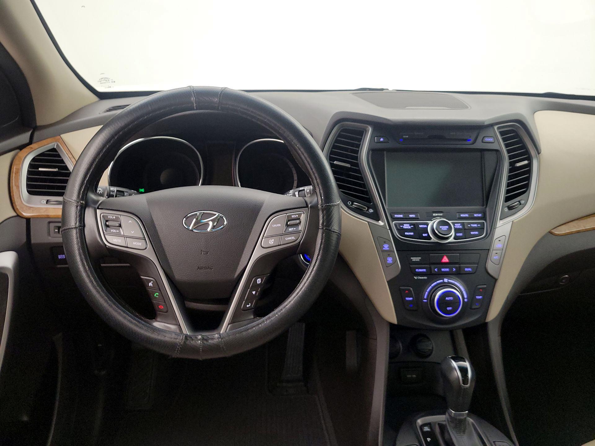Thumbnail: 2015 Hyundai Santa Fe - 10