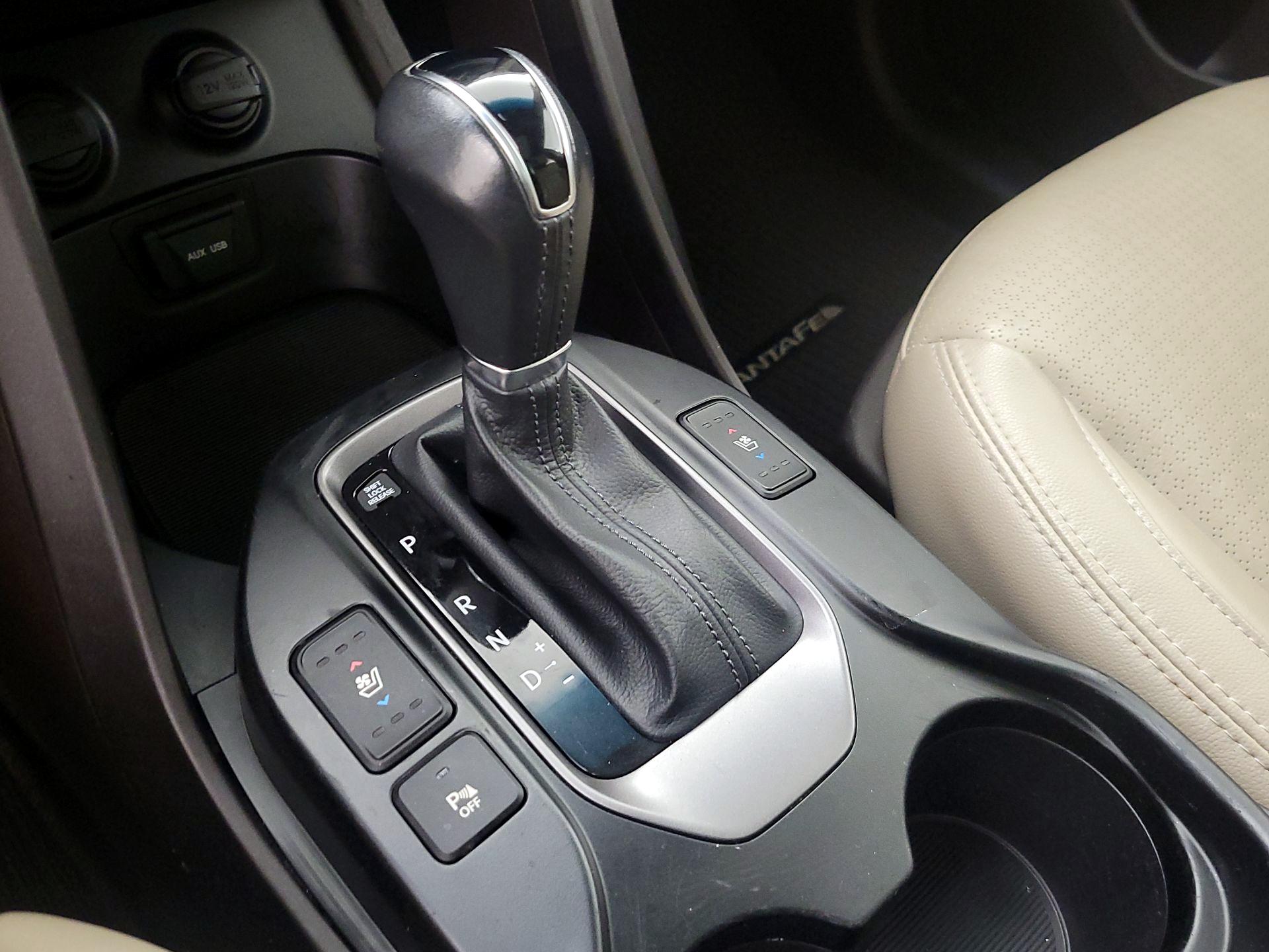 Thumbnail: 2015 Hyundai Santa Fe - 18