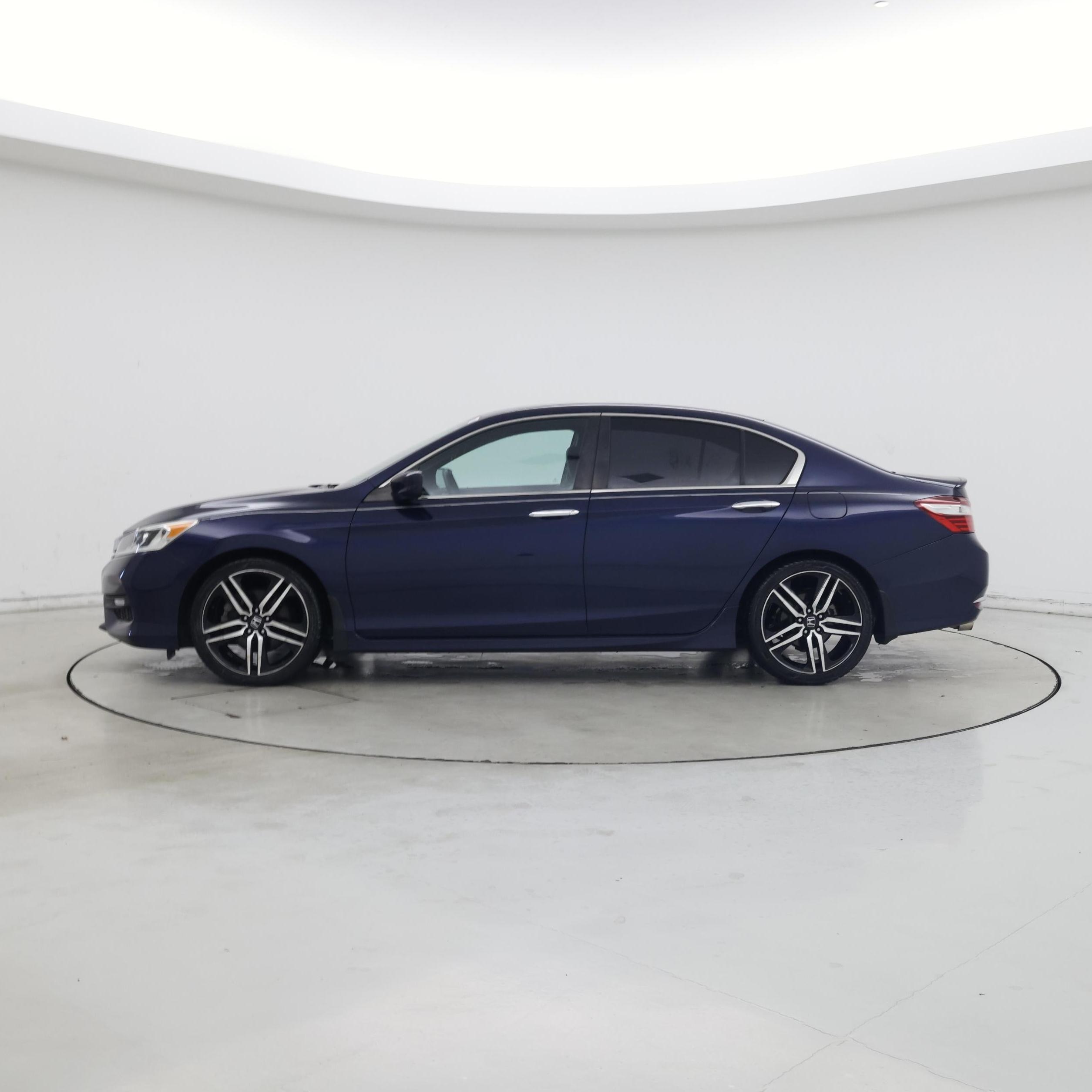 Thumbnail: 2017 Honda Accord - 3