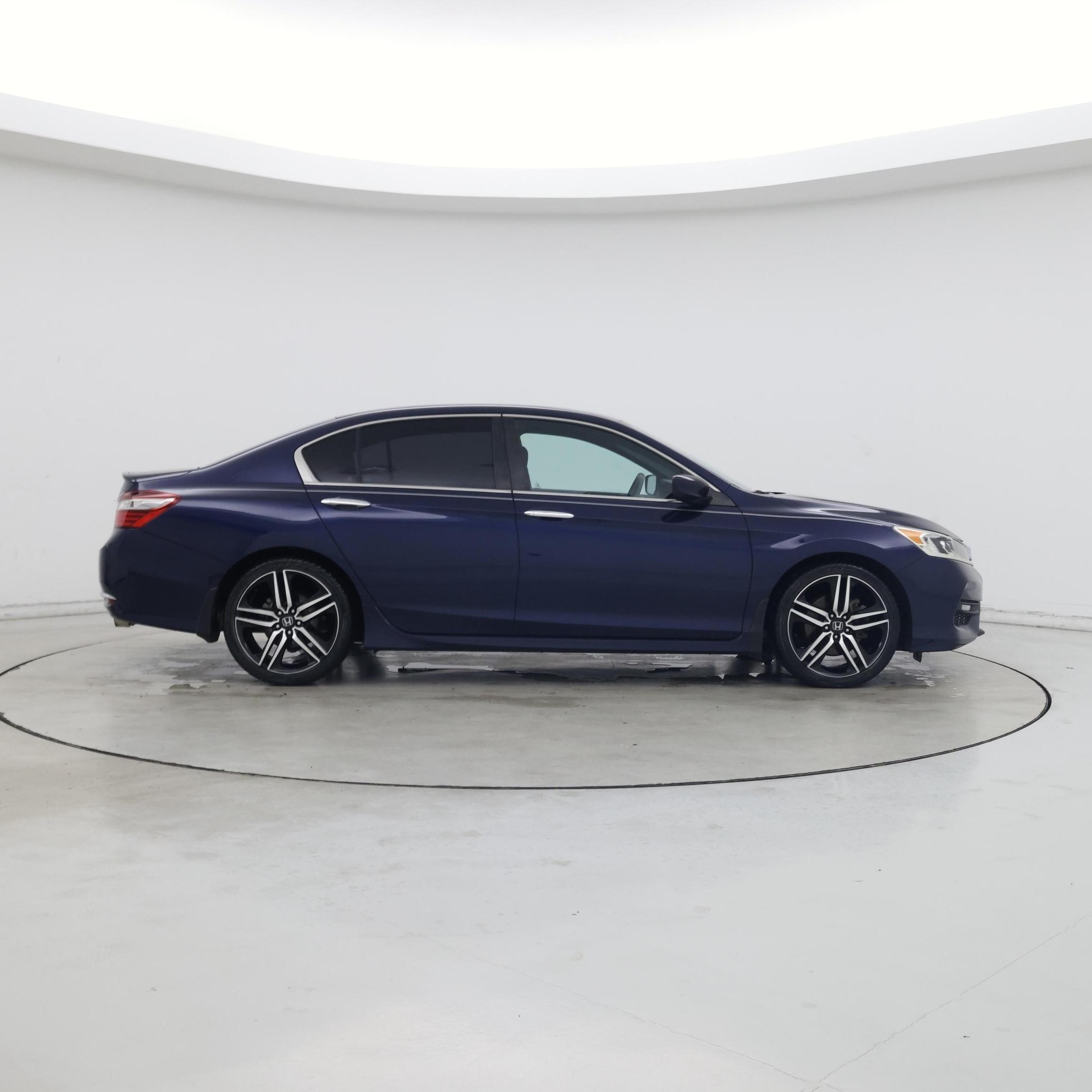 Thumbnail: 2017 Honda Accord - 7
