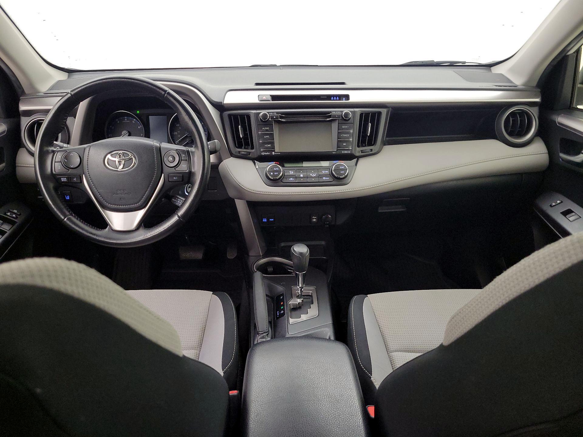Thumbnail: 2017 Toyota RAV4 - 9