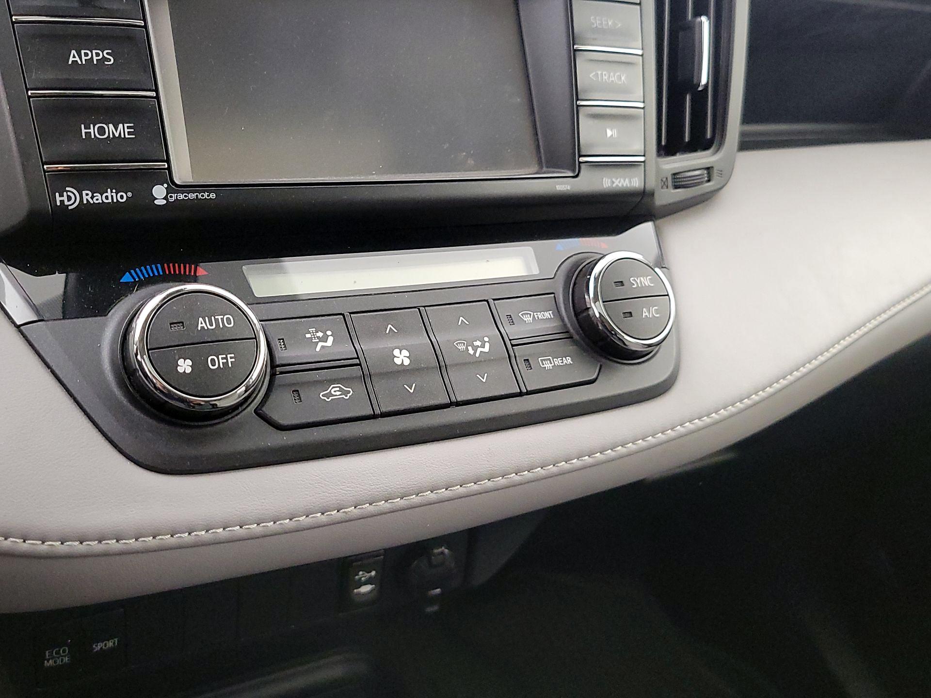 Thumbnail: 2017 Toyota RAV4 - 16