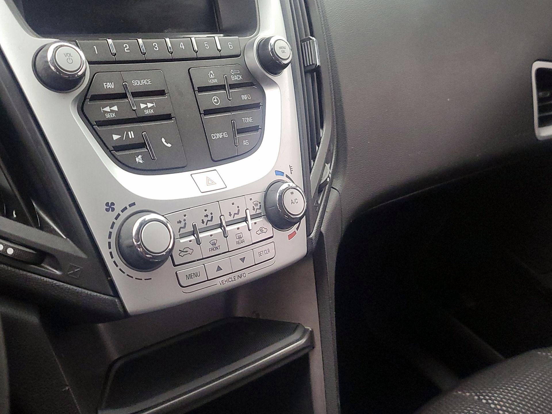 Thumbnail: 2017 Chevrolet Equinox - 15